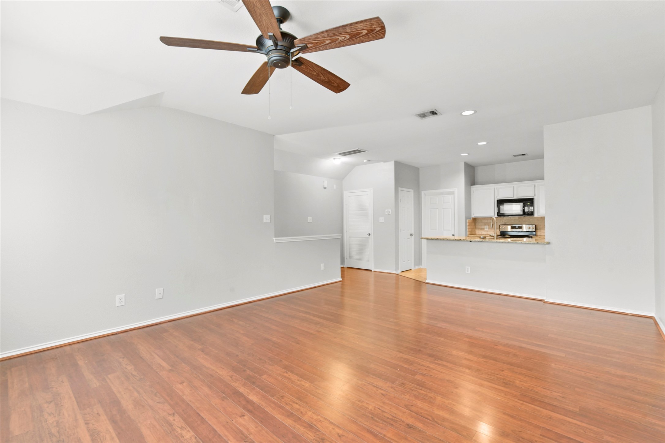 1313 Paige Street, Houston, TX 77003 1313 Paige Street, Houston, TX 77003
