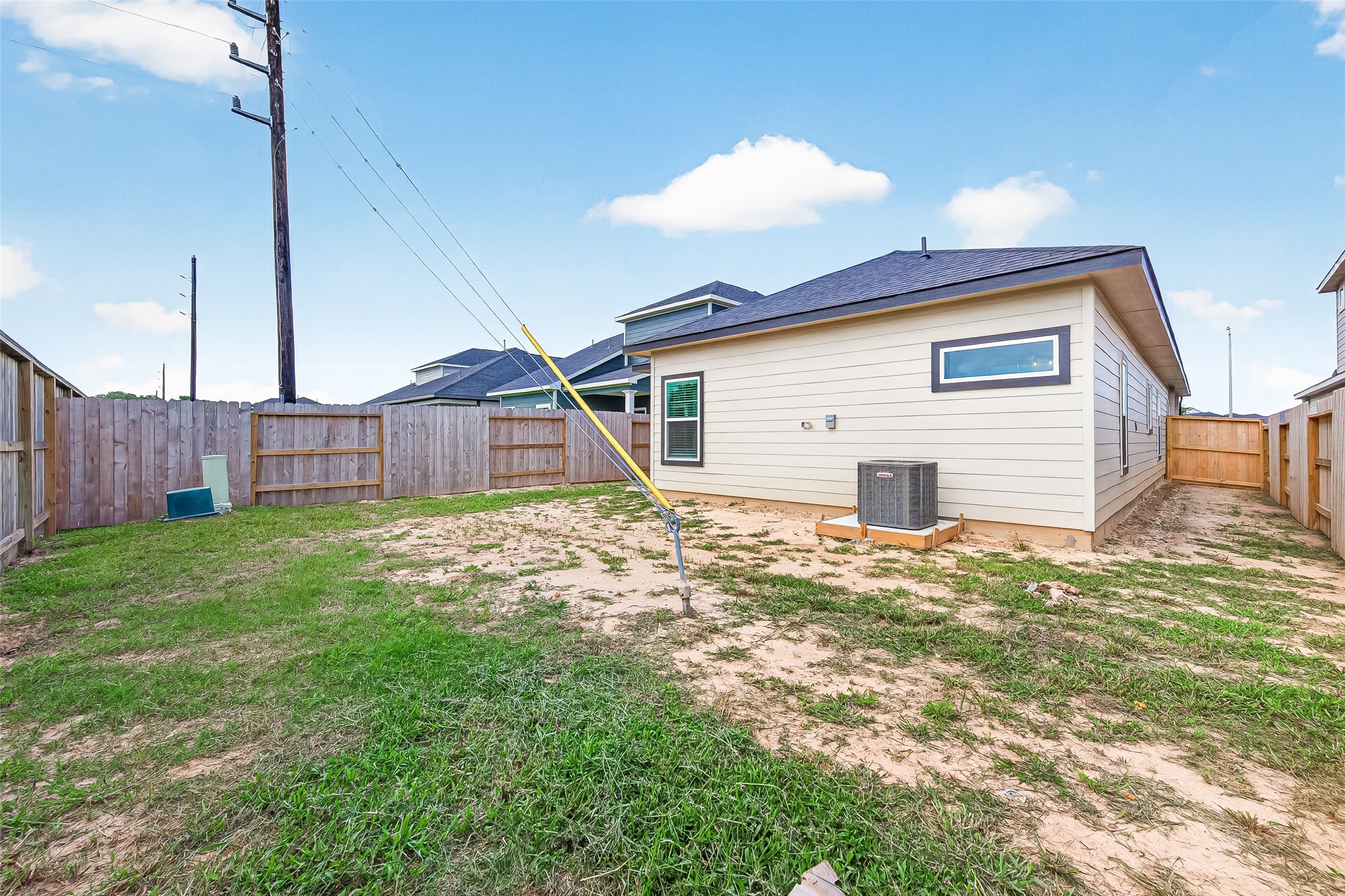 316 Stone Placa Trail, Brookshire, TX 77423