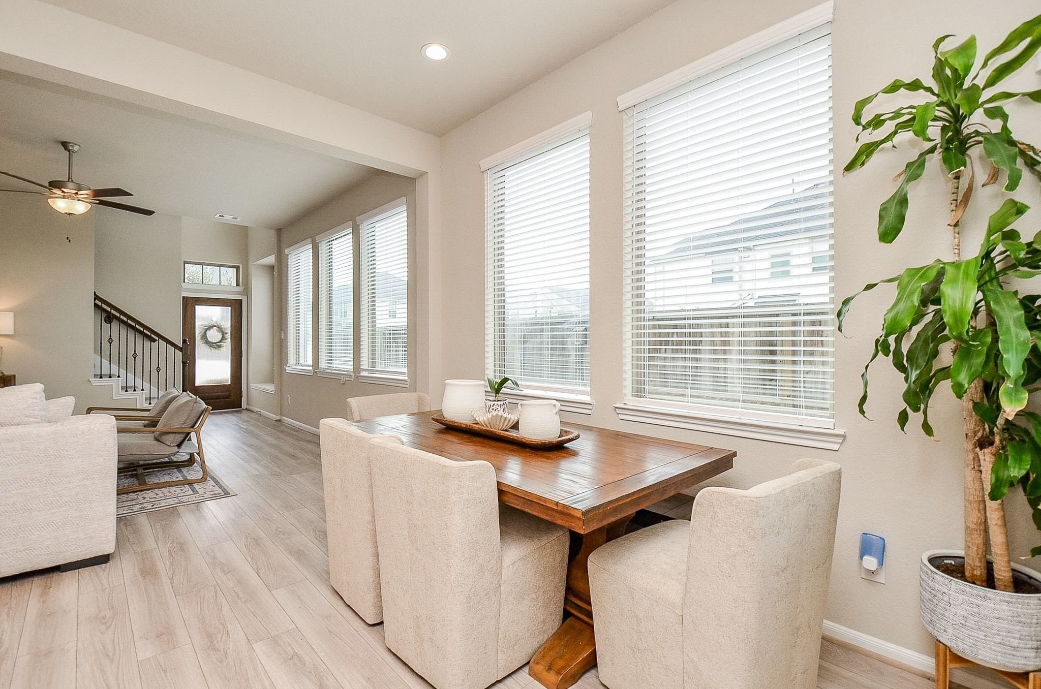 Spacious dining area right off the kitchen