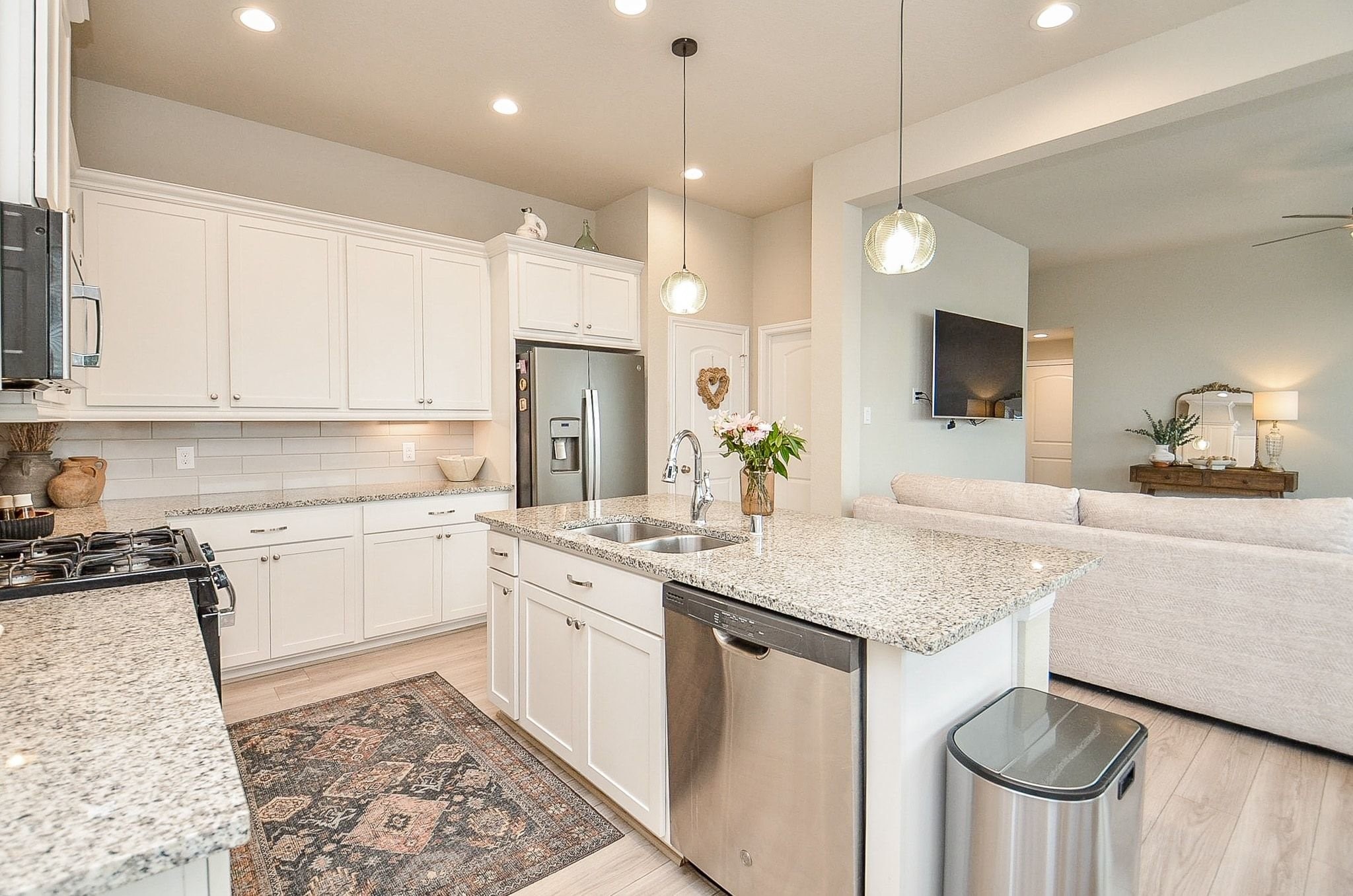 Ample cabinet space for all your cooking appliances