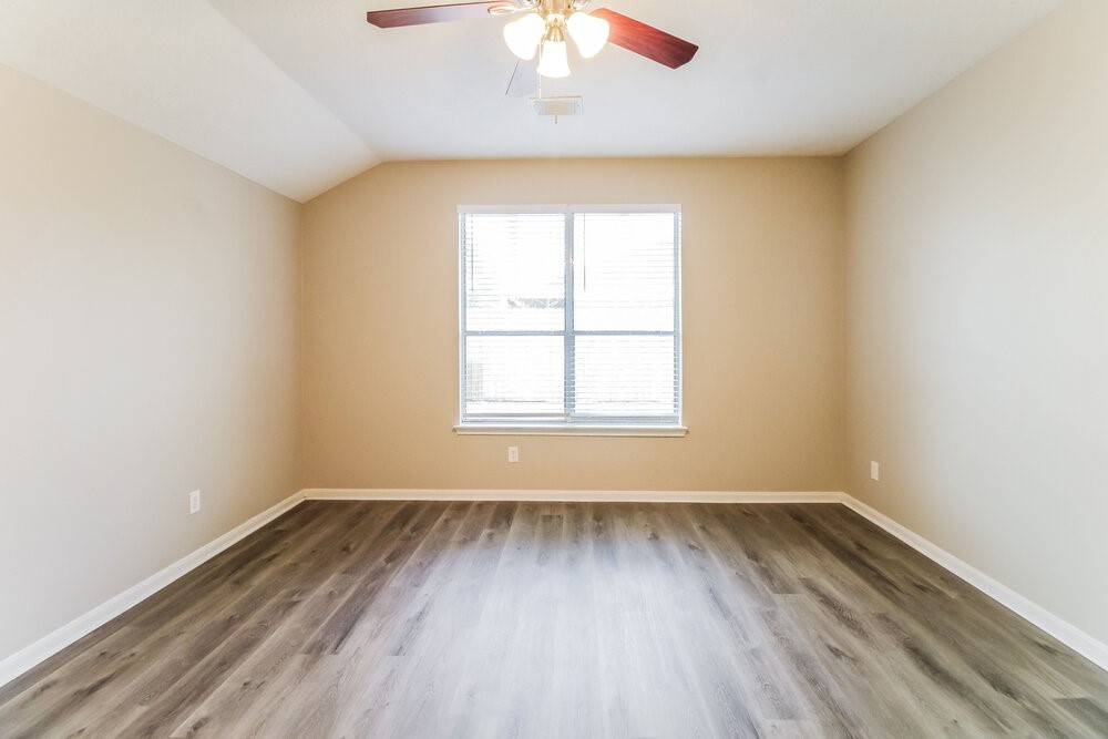 410 Cedar Lake Drive, League City, TX 77573