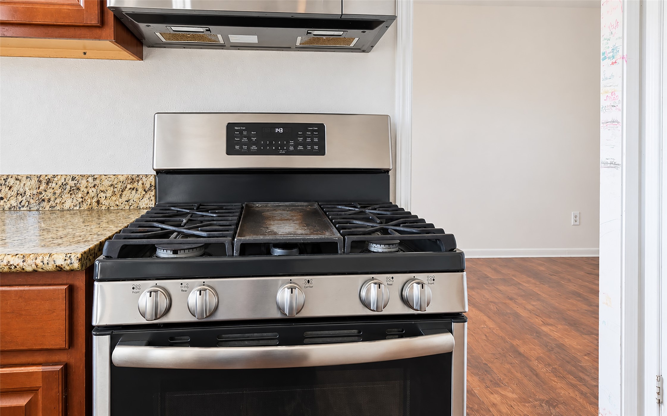 5304 Spring Branch Drive, Pearland, TX 77584