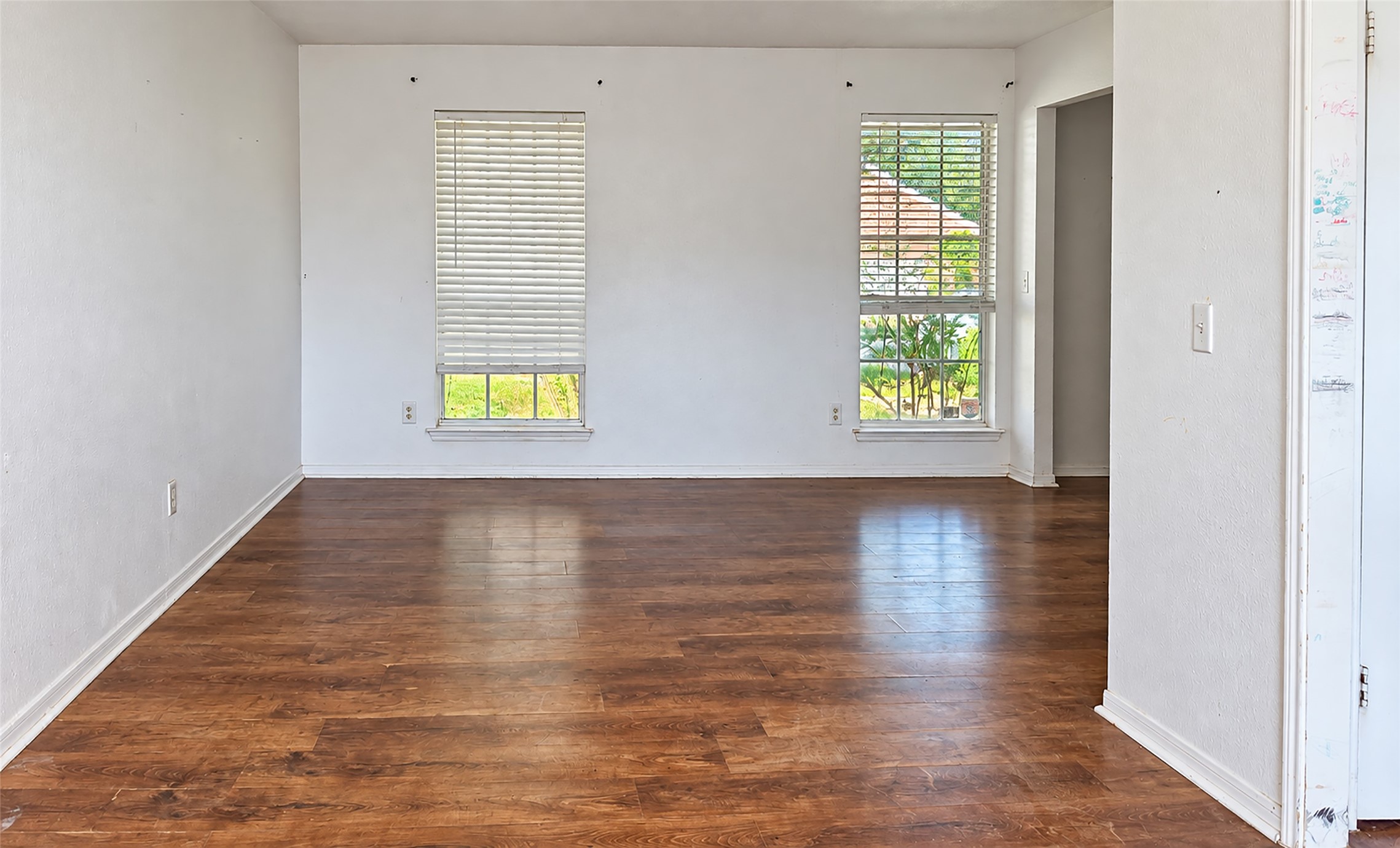 5304 Spring Branch Drive, Pearland, TX 77584