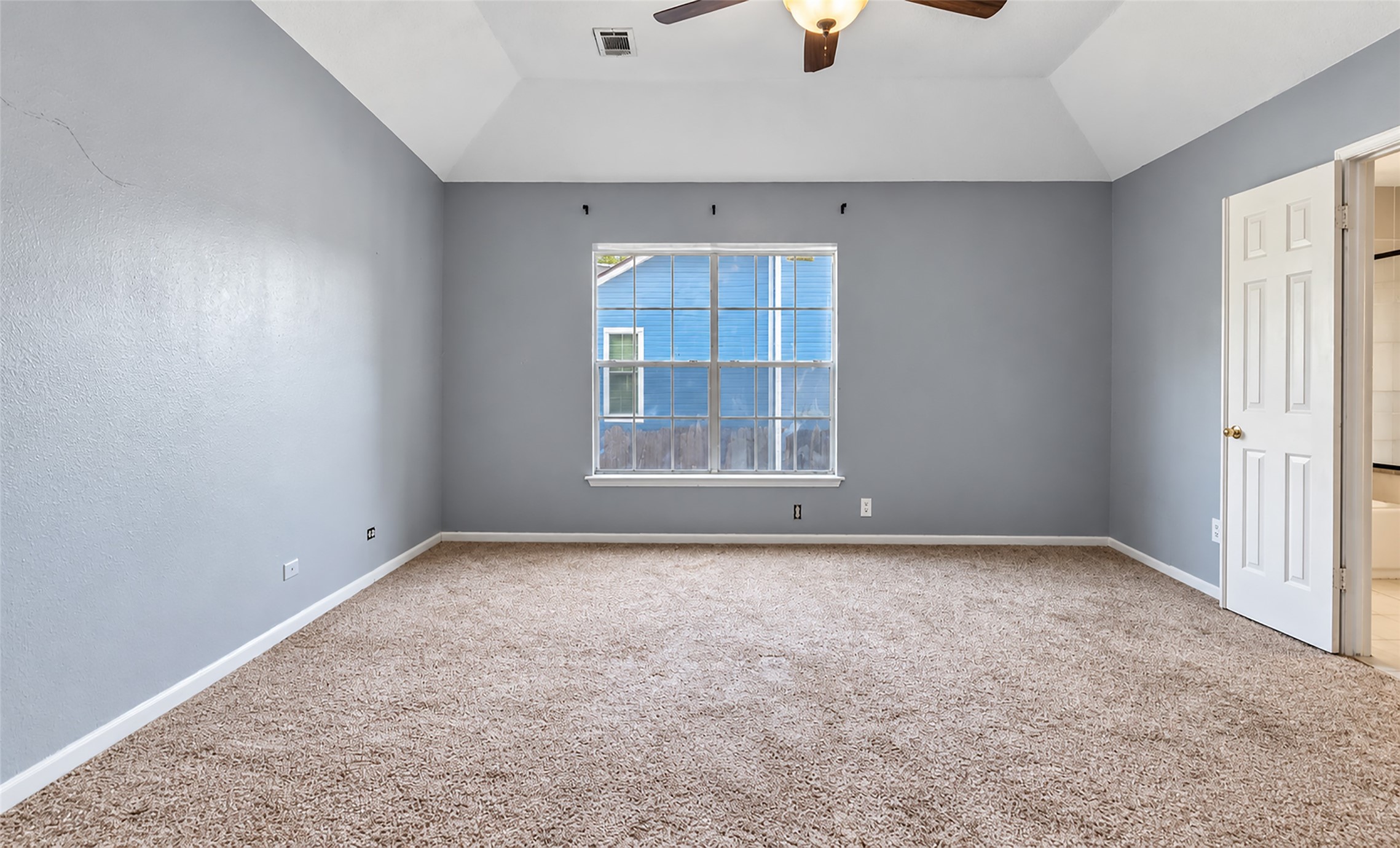 5304 Spring Branch Drive, Pearland, TX 77584