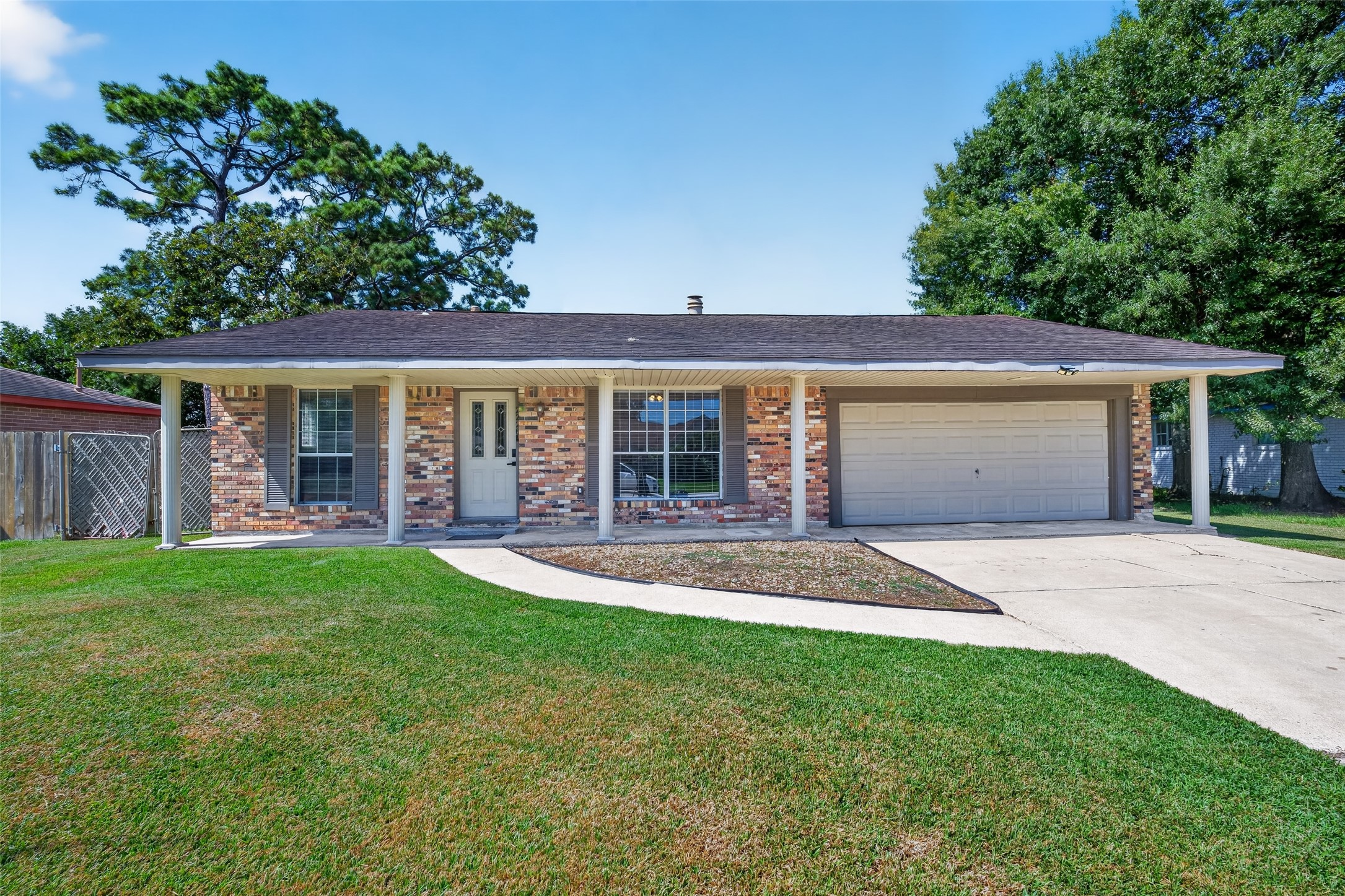2226 Viola Drive, League City, TX 77573 2226 Viola Drive, League City, TX 77573