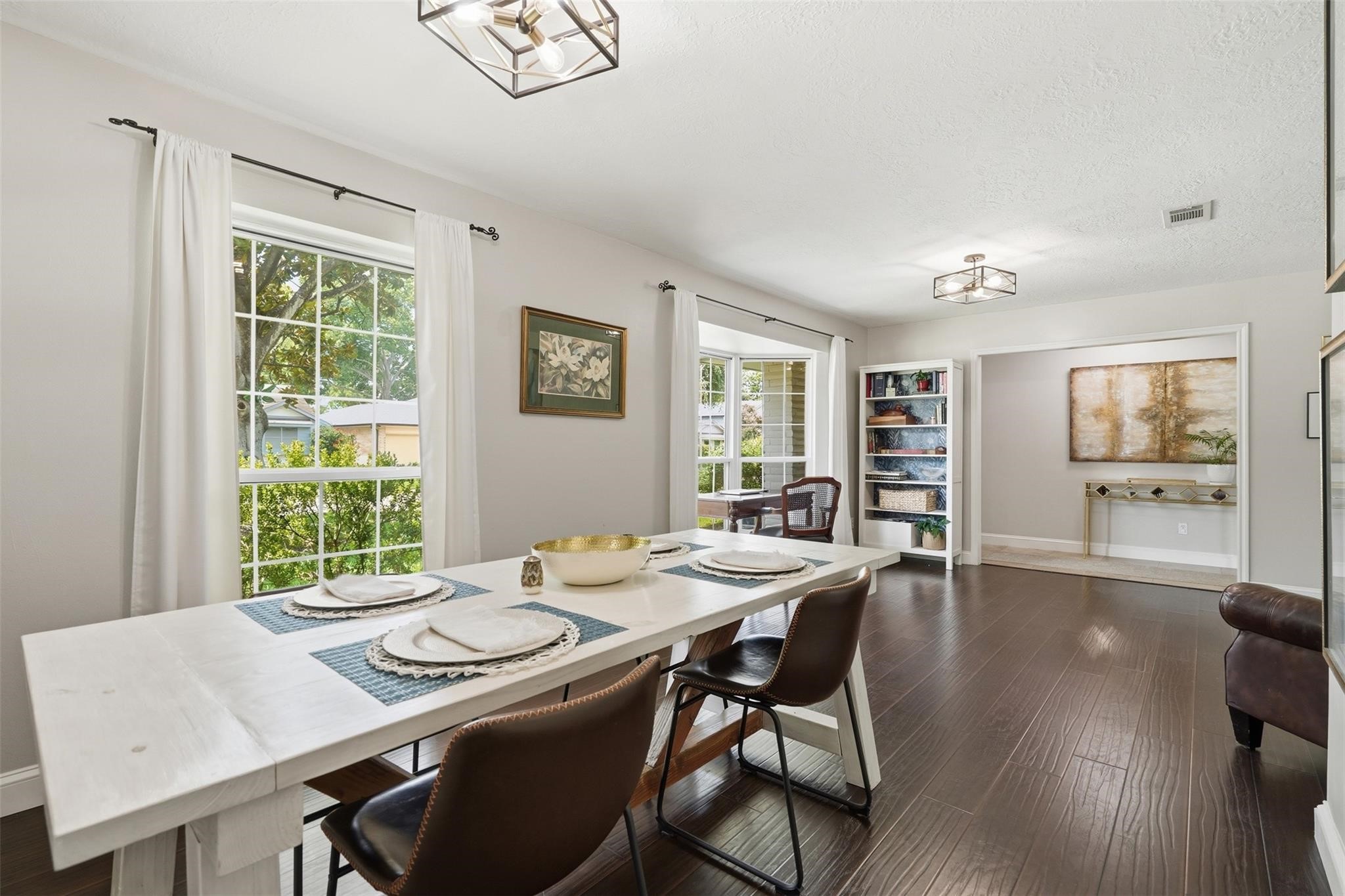 14 NEW windows installed in 2023 with a TRANSFERRABLE LIFETIME WARRANTY