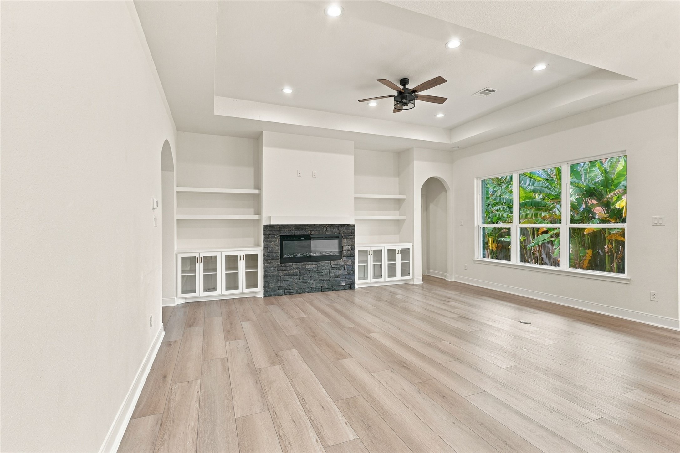 3311 Rollingwood, Montgomery, TX 77356