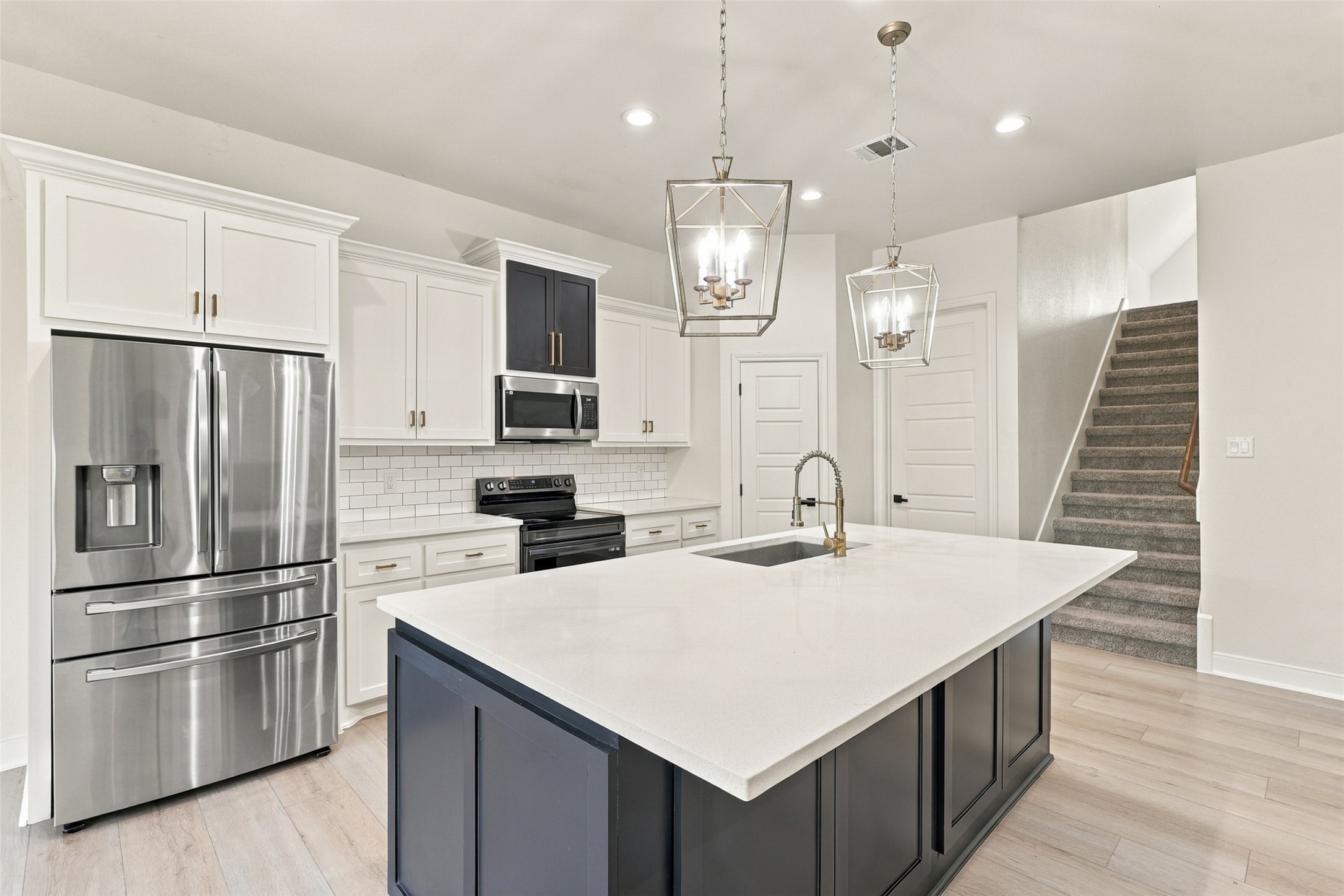 3311 Rollingwood, Montgomery, TX 77356