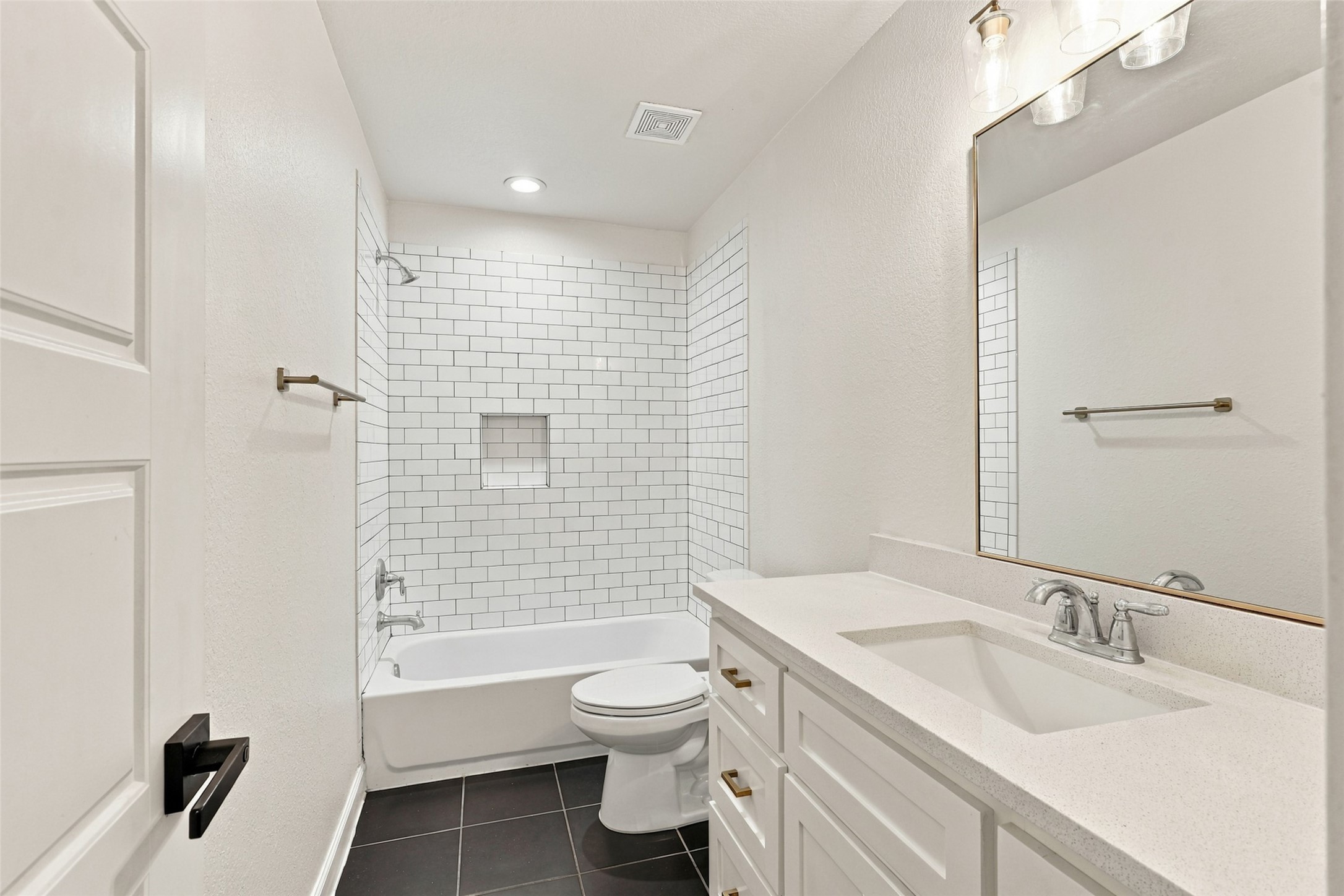 3311 Rollingwood, Montgomery, TX 77356