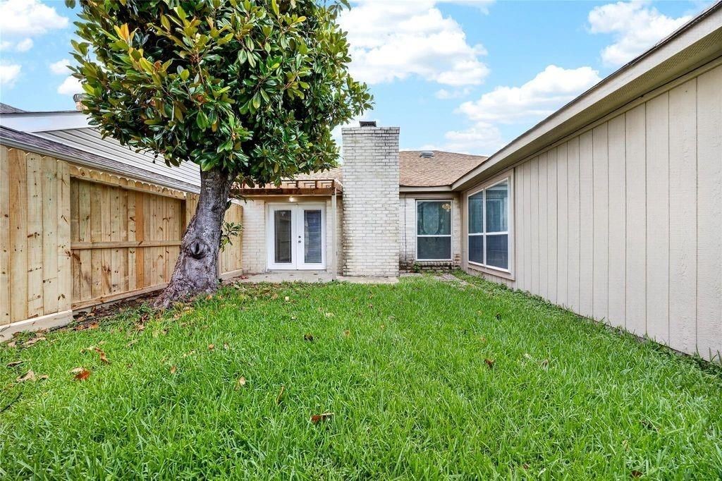 11103 Bellerive Drive, Houston, TX 77072