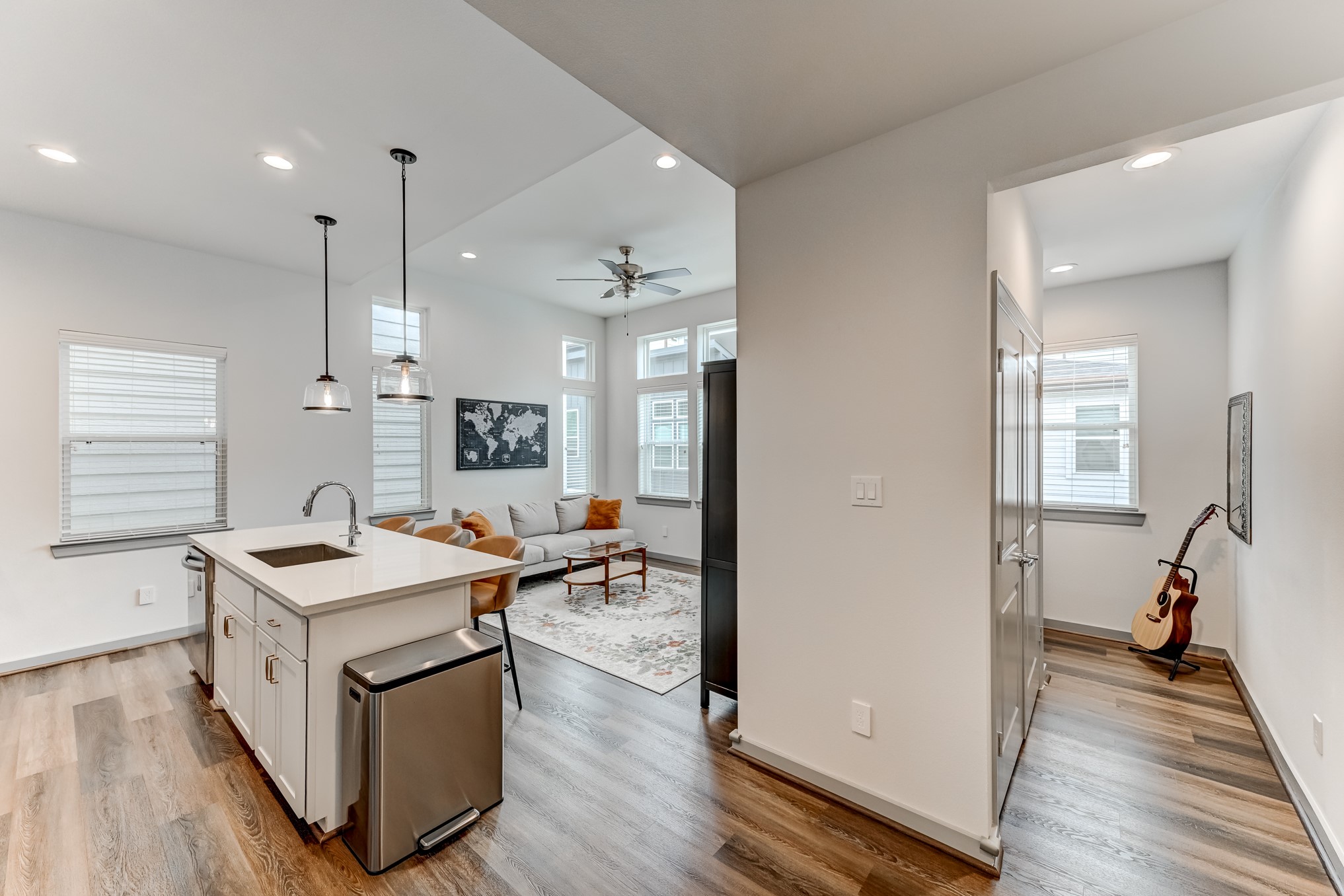 737 N Emile Street, Houston, TX 77020