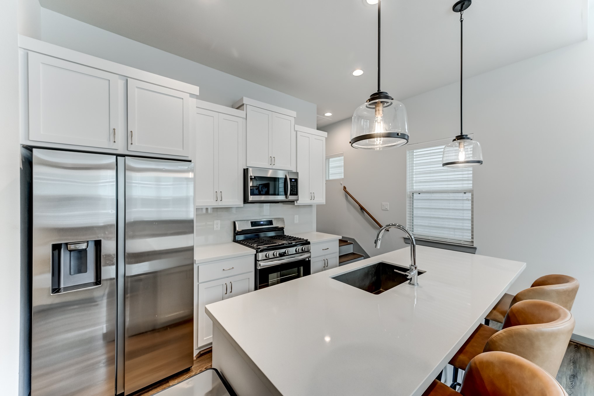 737 N Emile Street, Houston, TX 77020