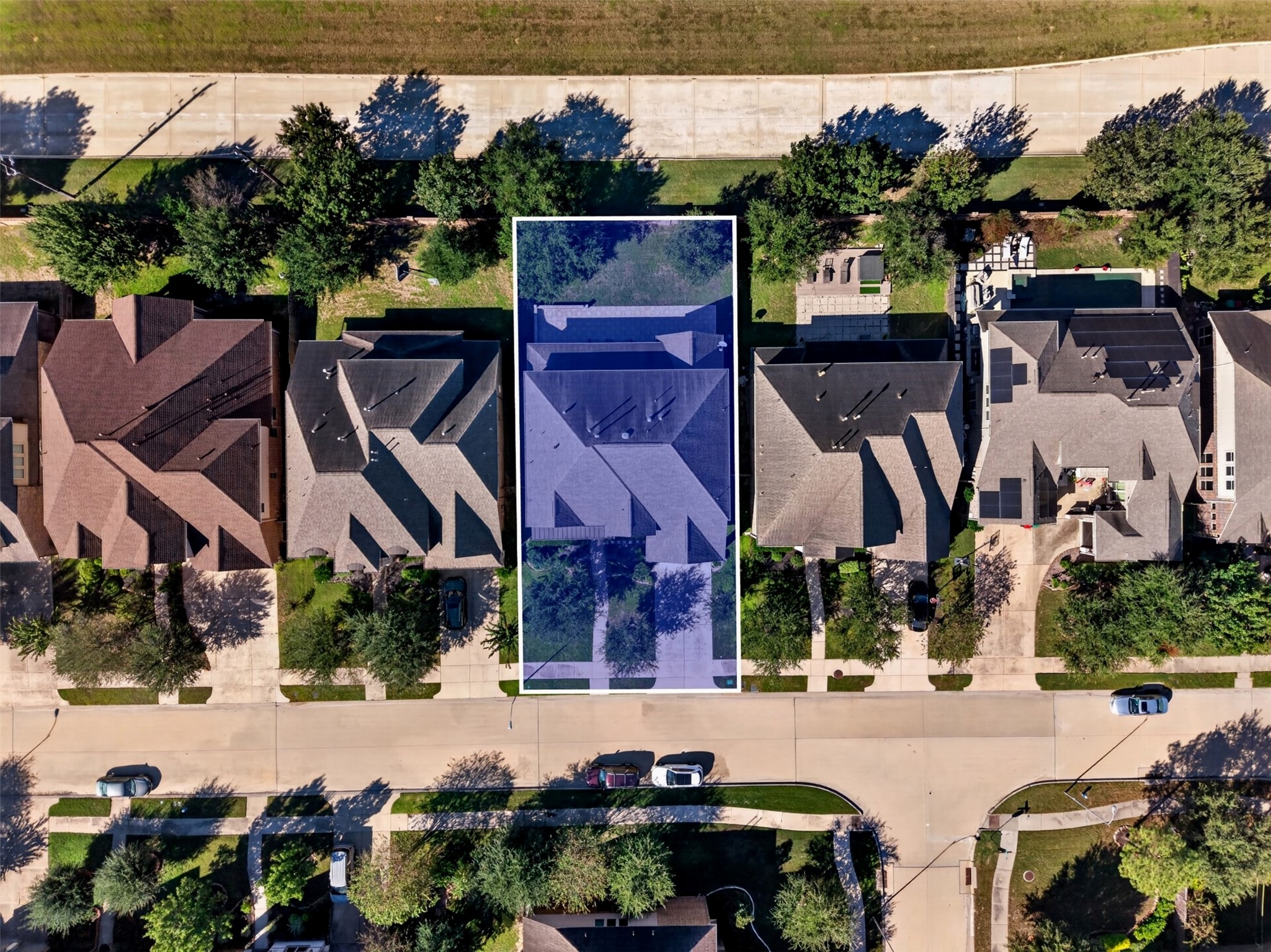 Take in the surrounding community and its thoughtfully arranged homes, tree-lined streets, and neighborhood character.
