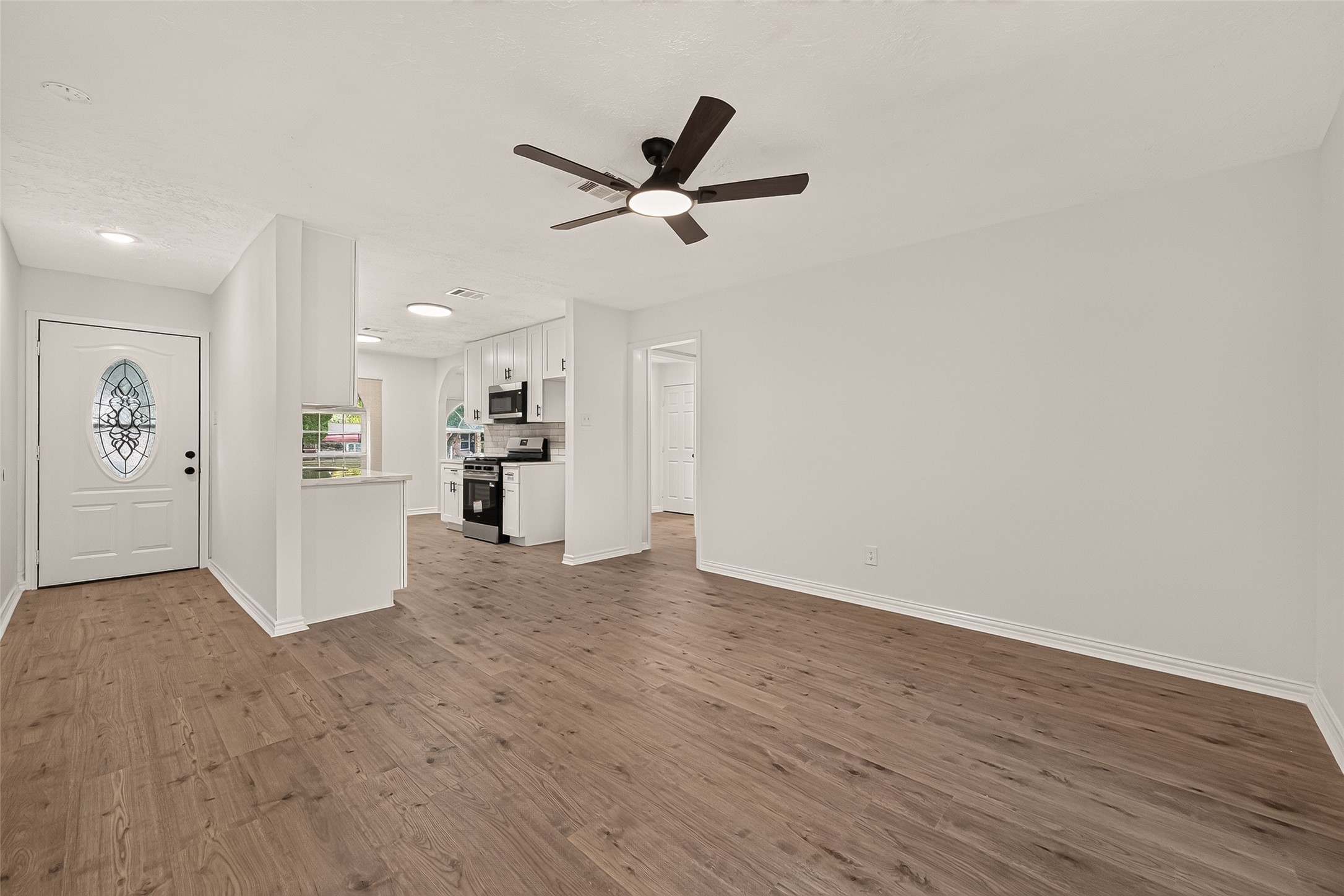 1910 Rainy River Drive, Houston, TX 77088