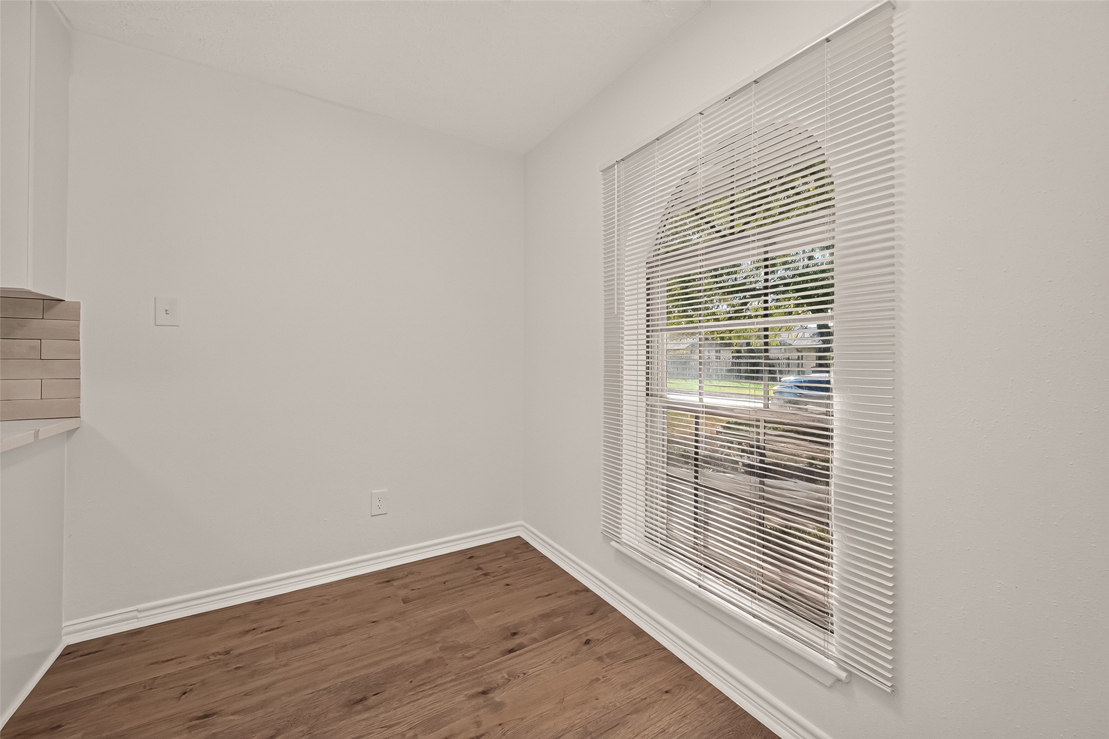 1910 Rainy River Drive, Houston, TX 77088