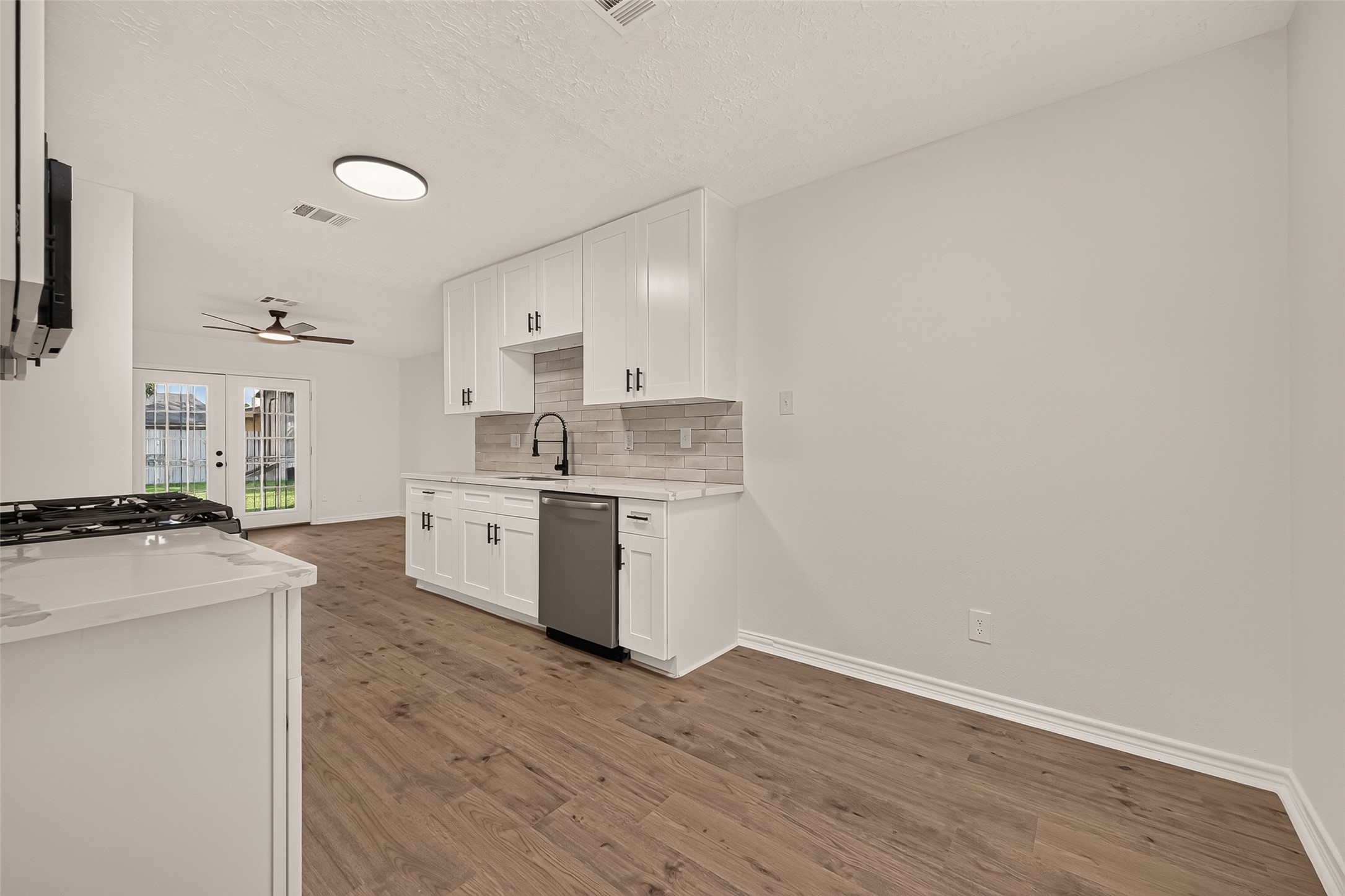 1910 Rainy River Drive, Houston, TX 77088