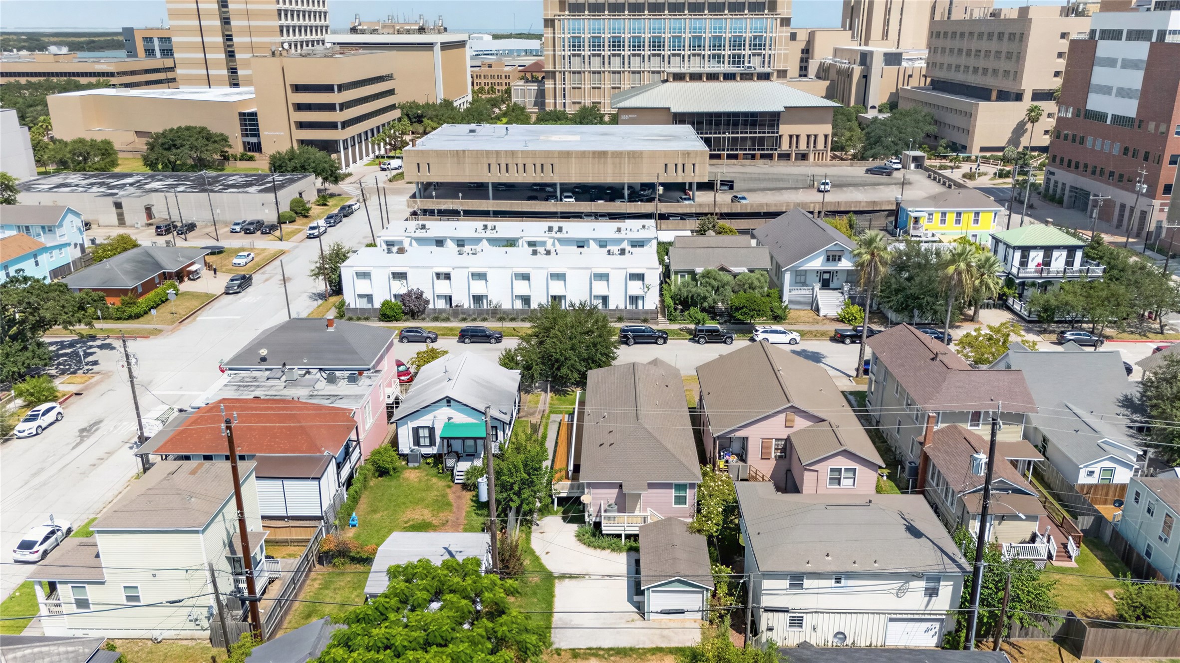 919 Postoffice, Galveston, TX 77550
