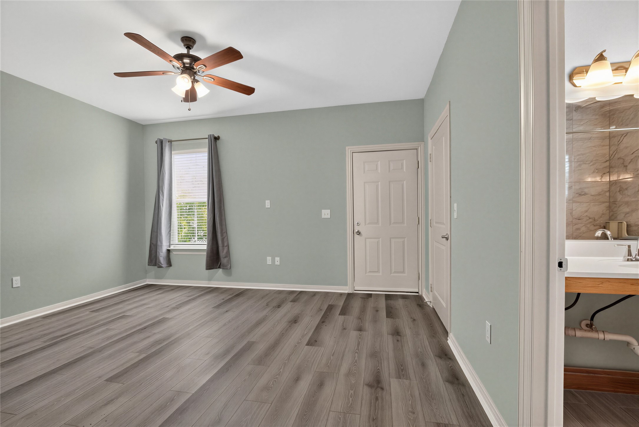 919 Postoffice, Galveston, TX 77550