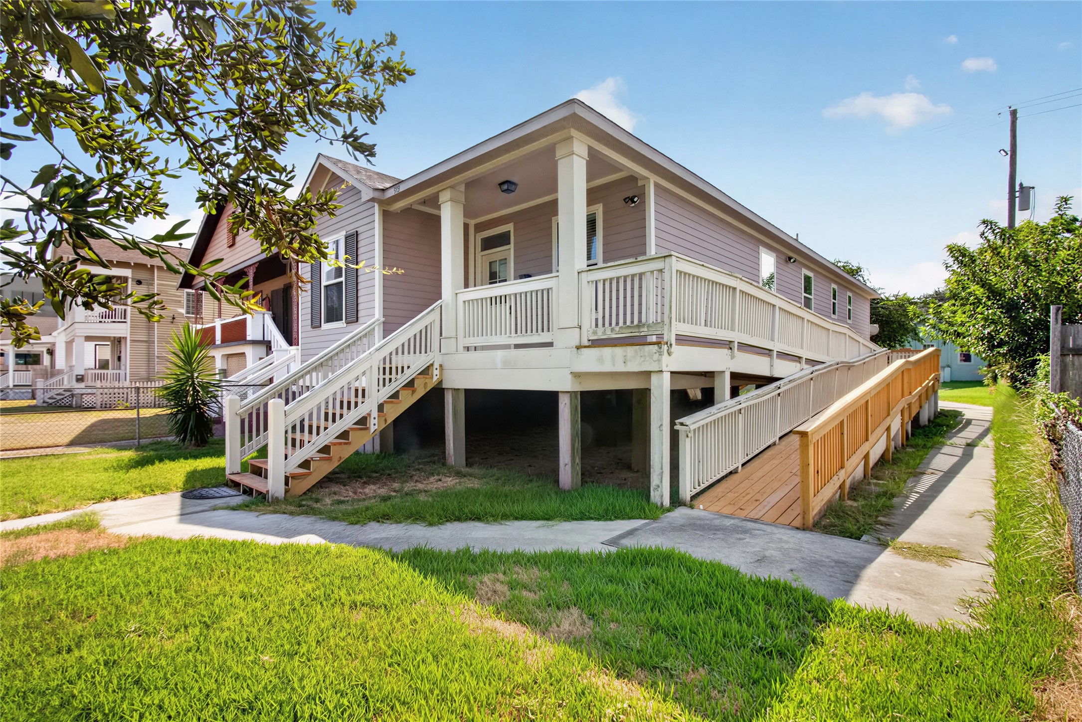 919 Postoffice, Galveston, TX 77550