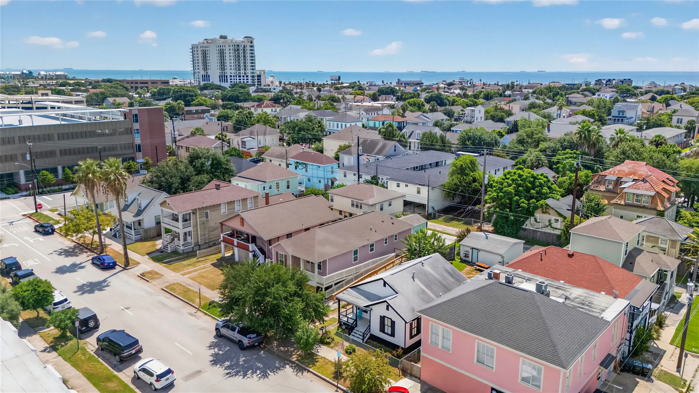 919 Postoffice, Galveston, TX 77550