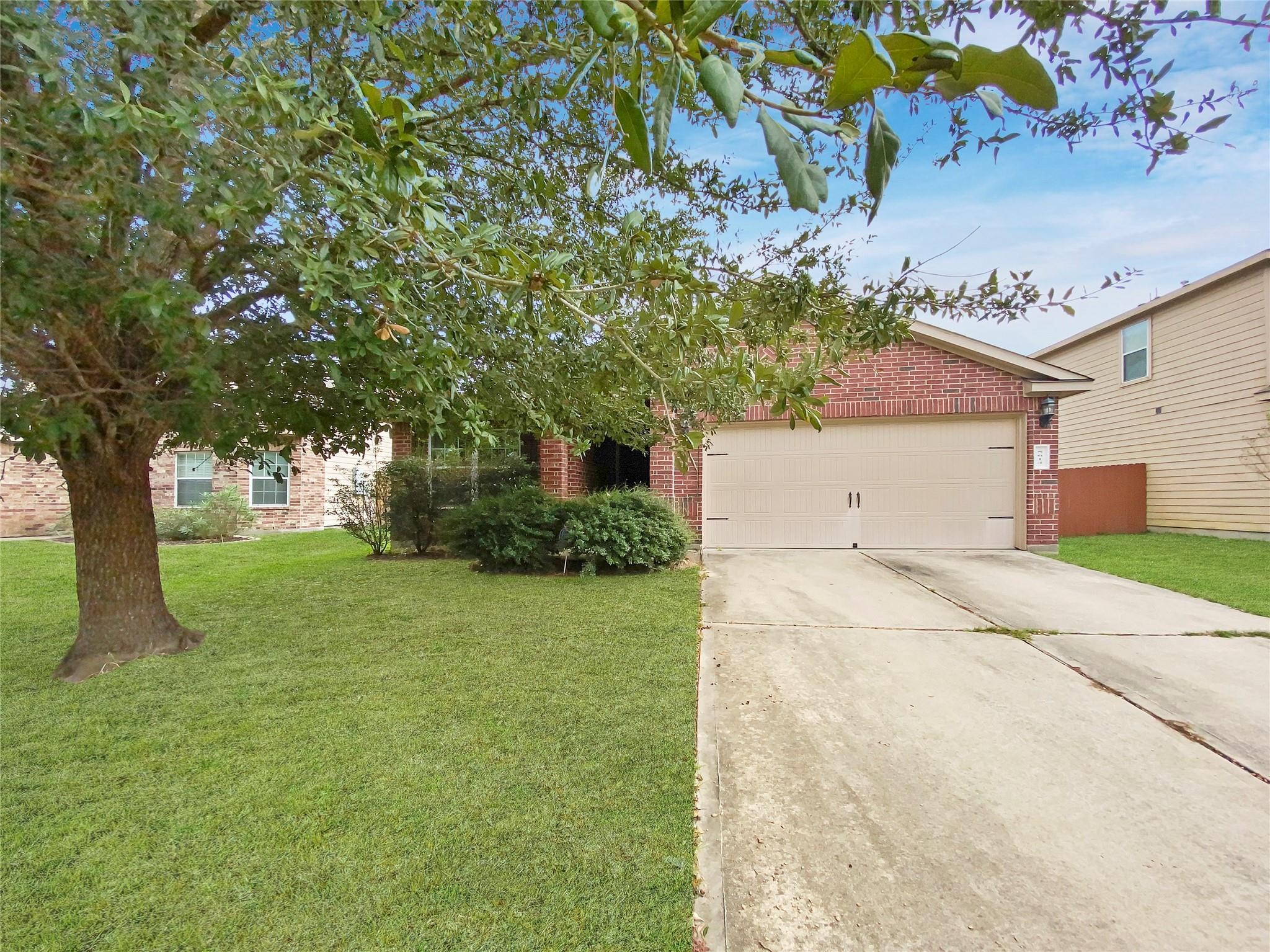 5614 Straight Way, Houston, TX 77339