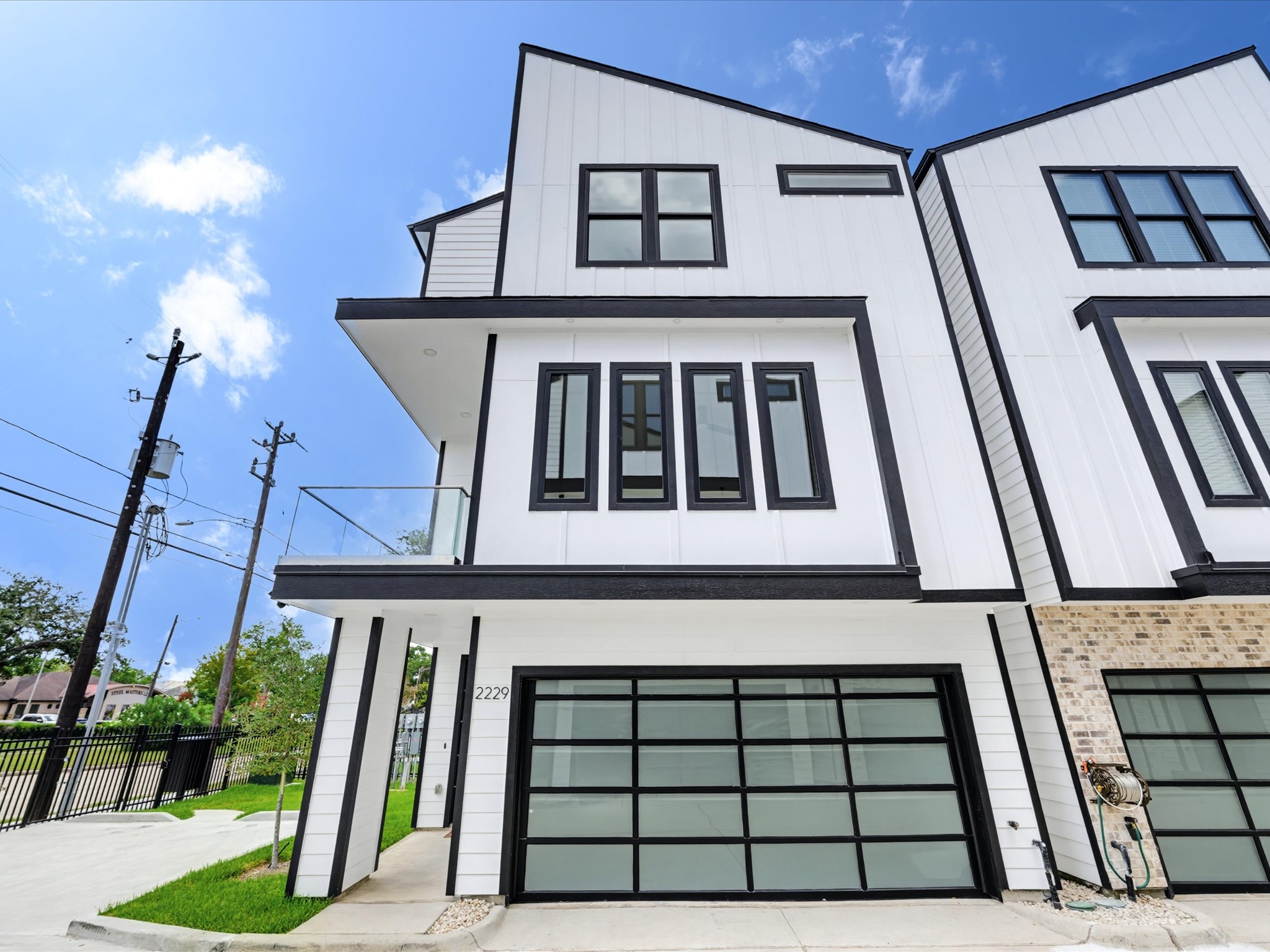 2229 Blalock Road, Houston, TX 77080 2229 Blalock Road, Houston, TX 77080