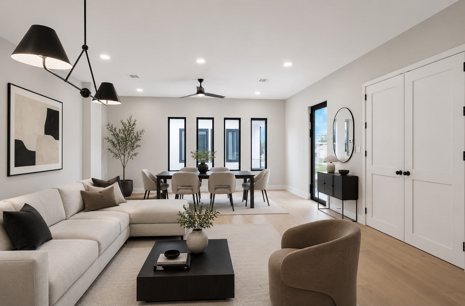 Image is Virtually Staged to give viewer
suggestions for decorating.