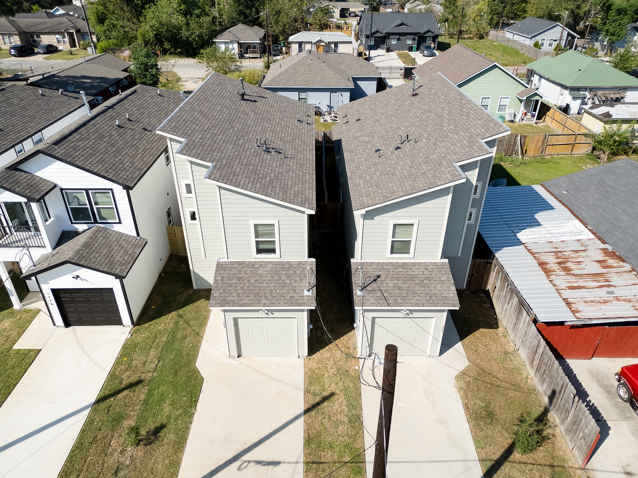 Welcome to 313 De Haven, where a two-story design brings your new-home vision to life. Welcome to 313 De Haven, where a two-story design brings your new-home vision to life.
