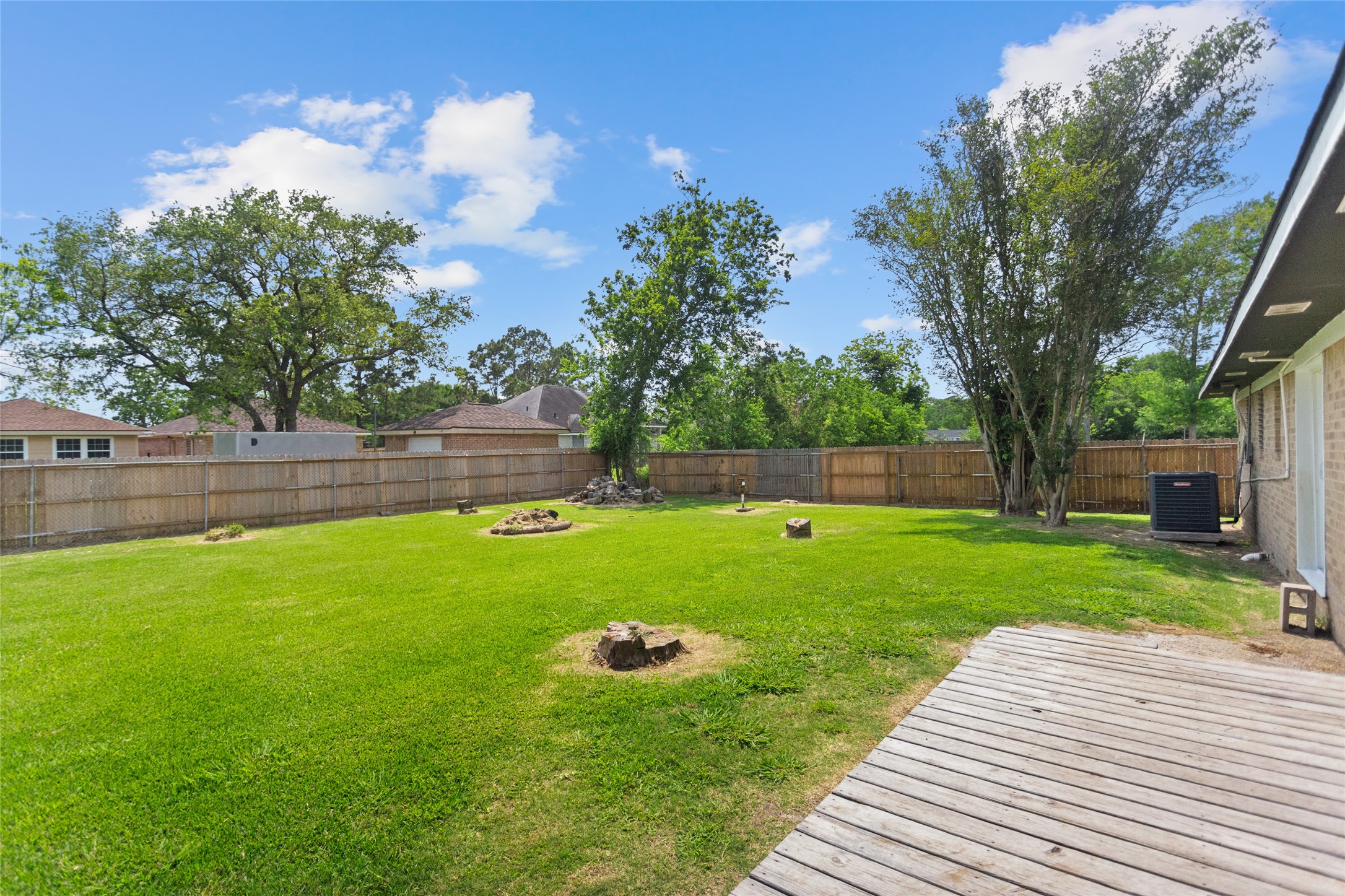 Incredible outdoor space to create your own backyard oasis!