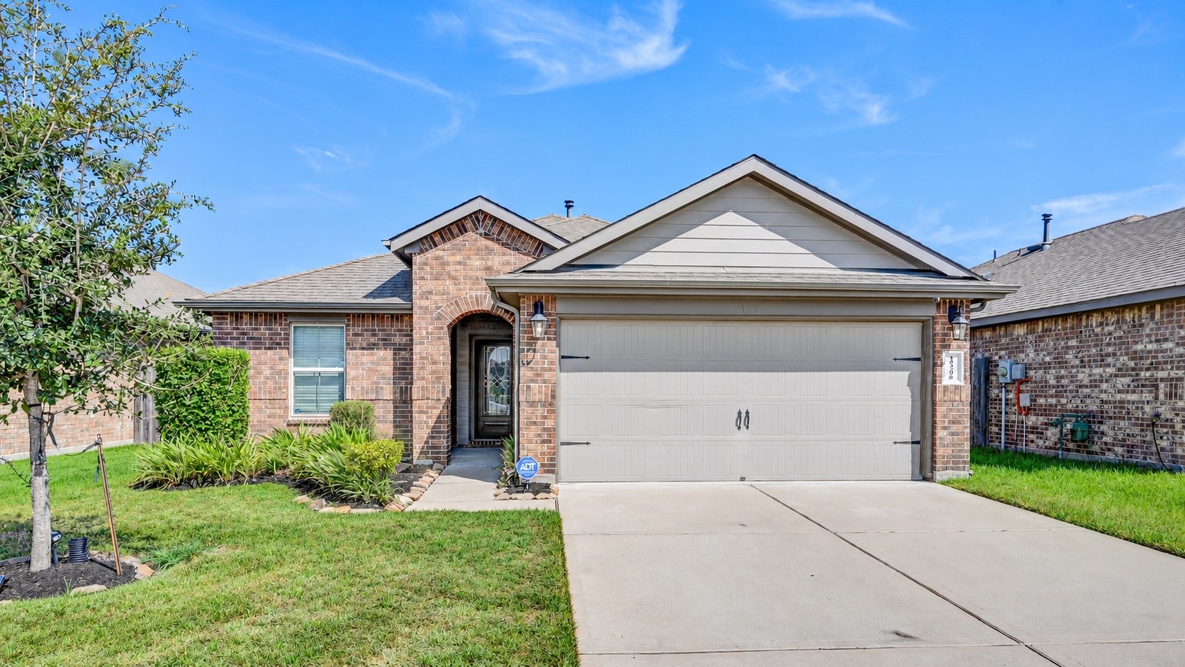Welcome to 18306 Arcola Bay Ln