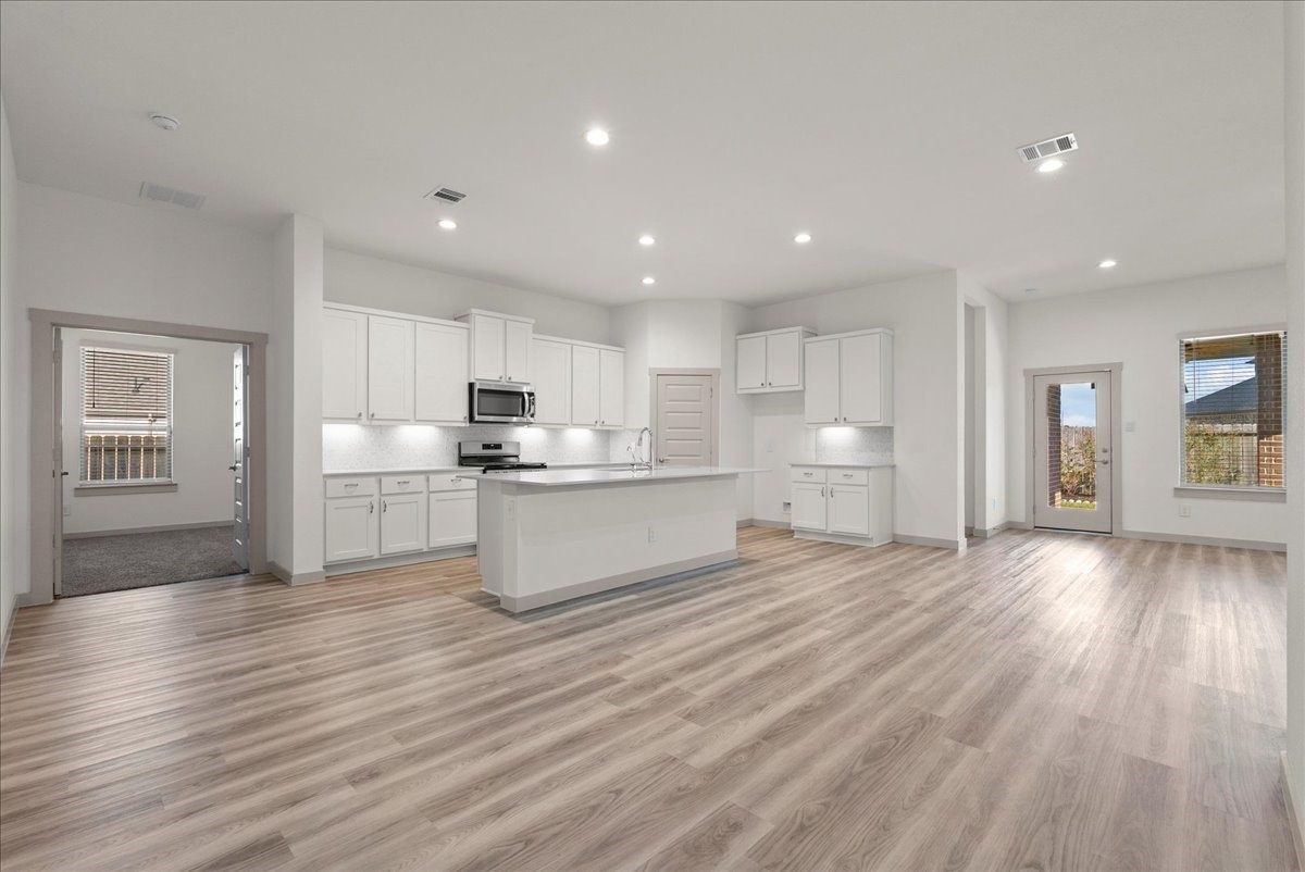 716 Westwood Drive, League City, TX 77573