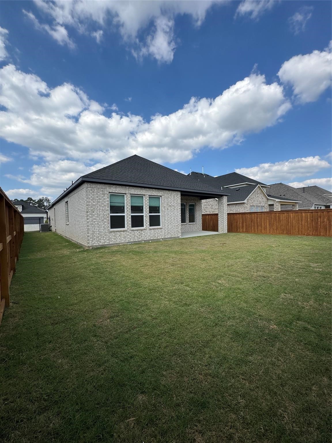 7129 Carriage Light Drive, Magnolia, TX 77354