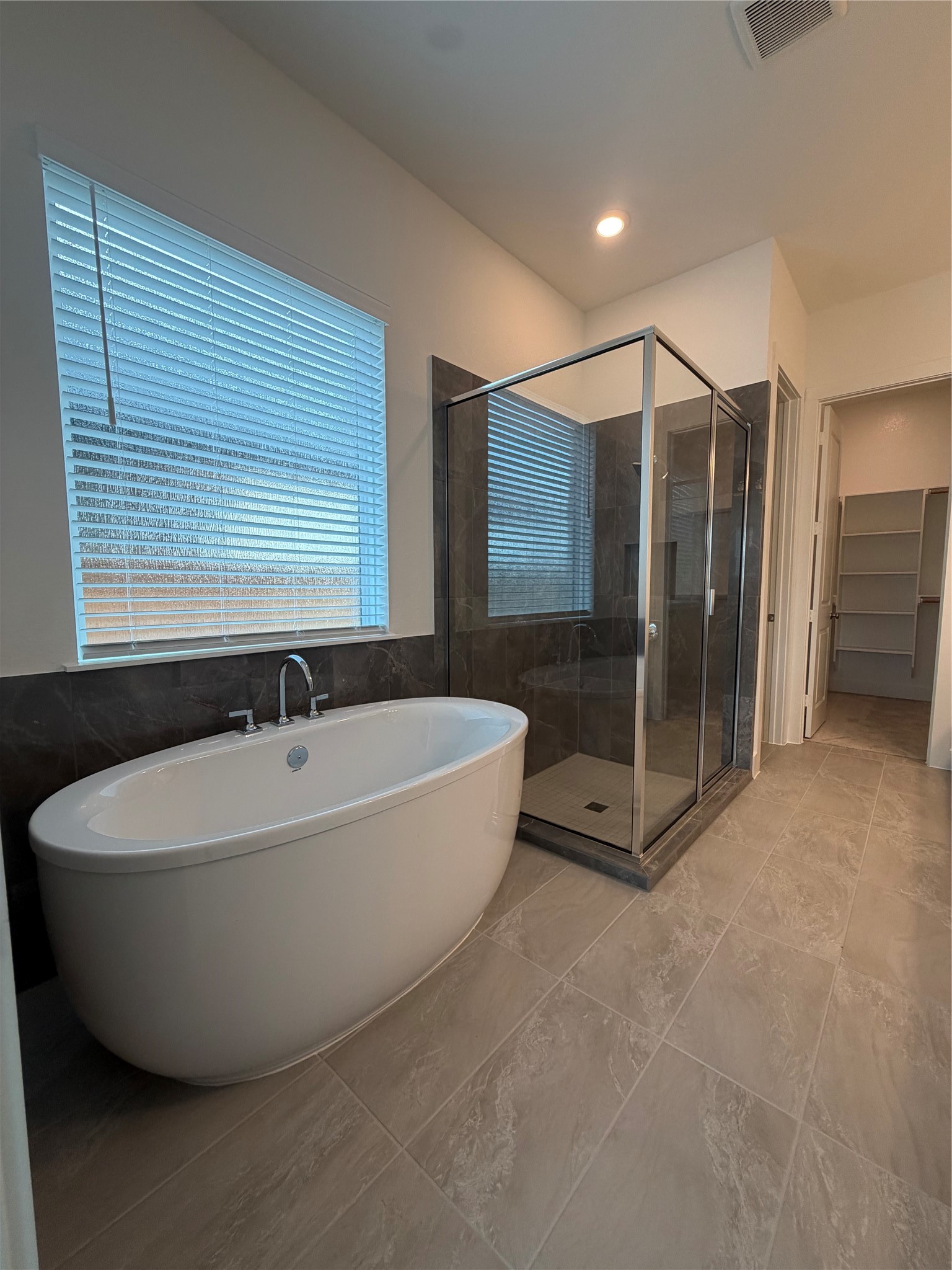7129 Carriage Light Drive, Magnolia, TX 77354