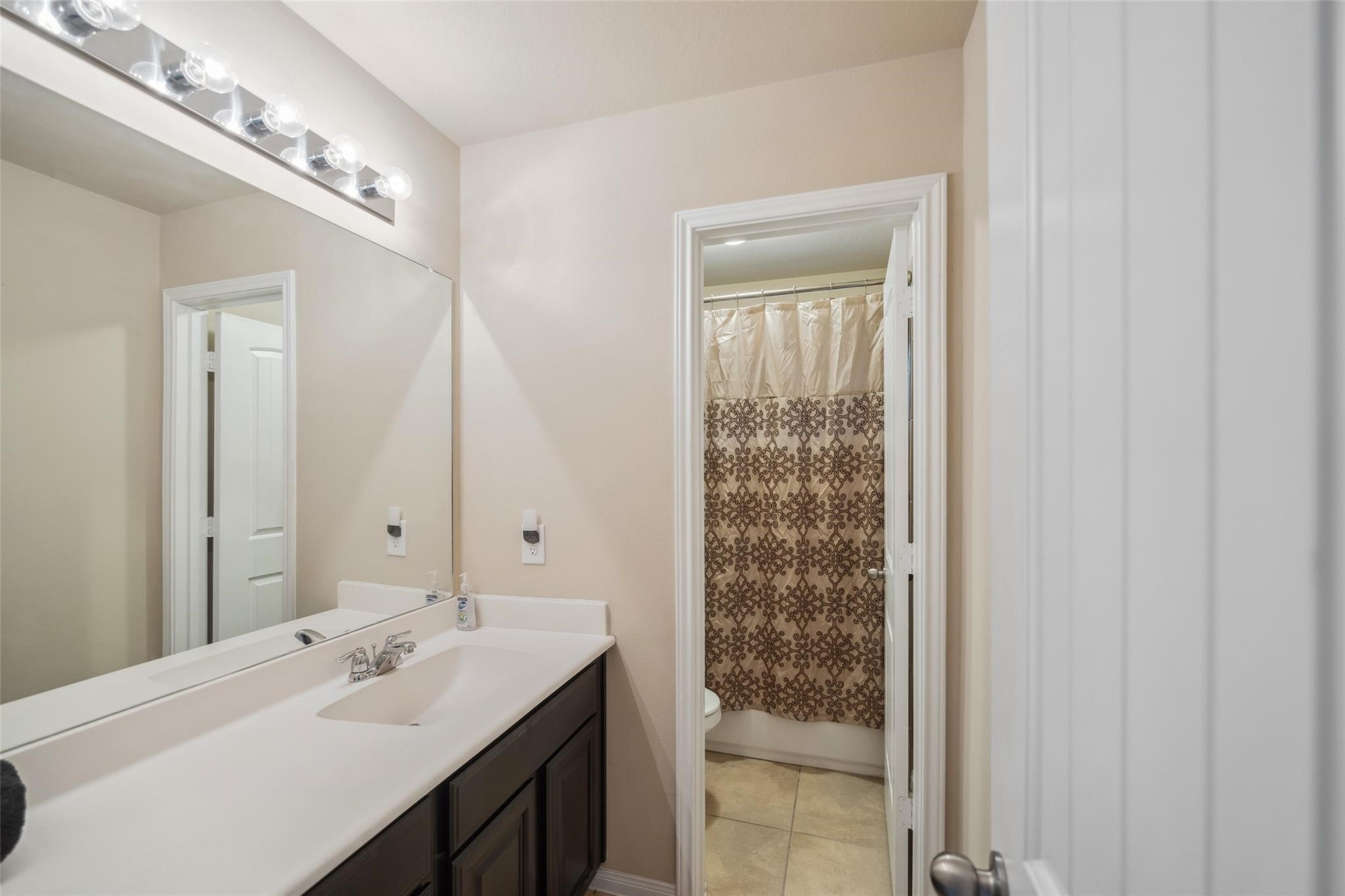 1306 S Maple Drive, Katy, TX 77493