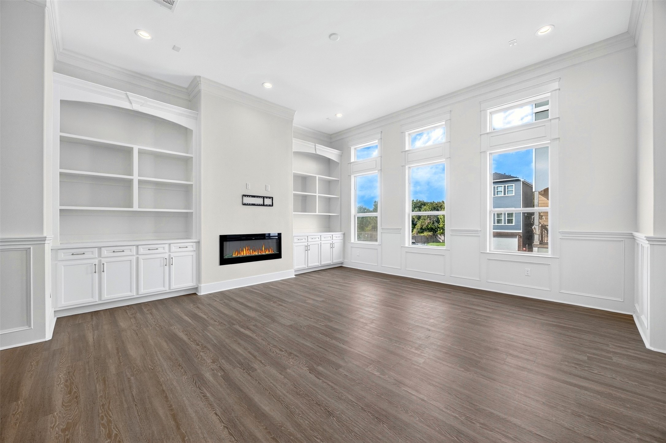 2121 Bidwell Drive, Houston, TX 77018