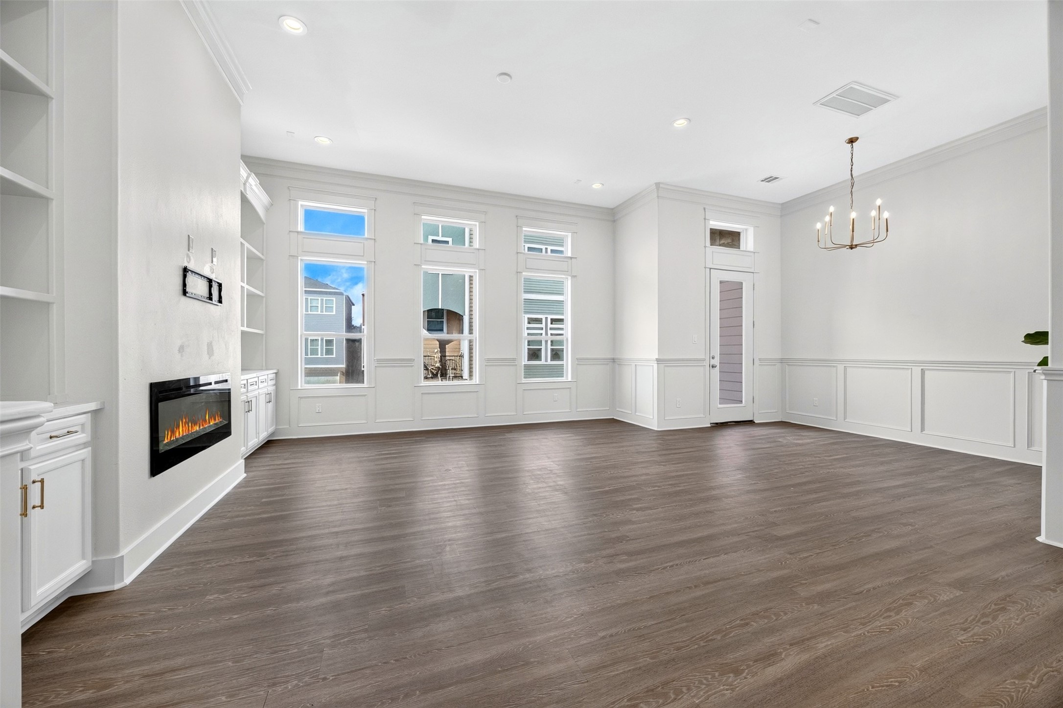 2121 Bidwell Drive, Houston, TX 77018