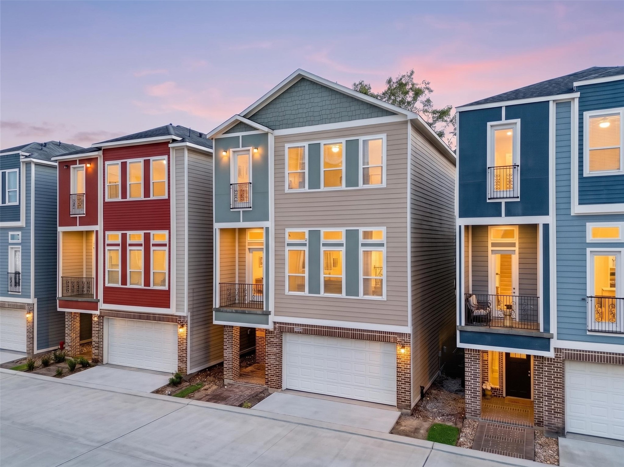 2121 Bidwell Drive, Houston, TX 77018