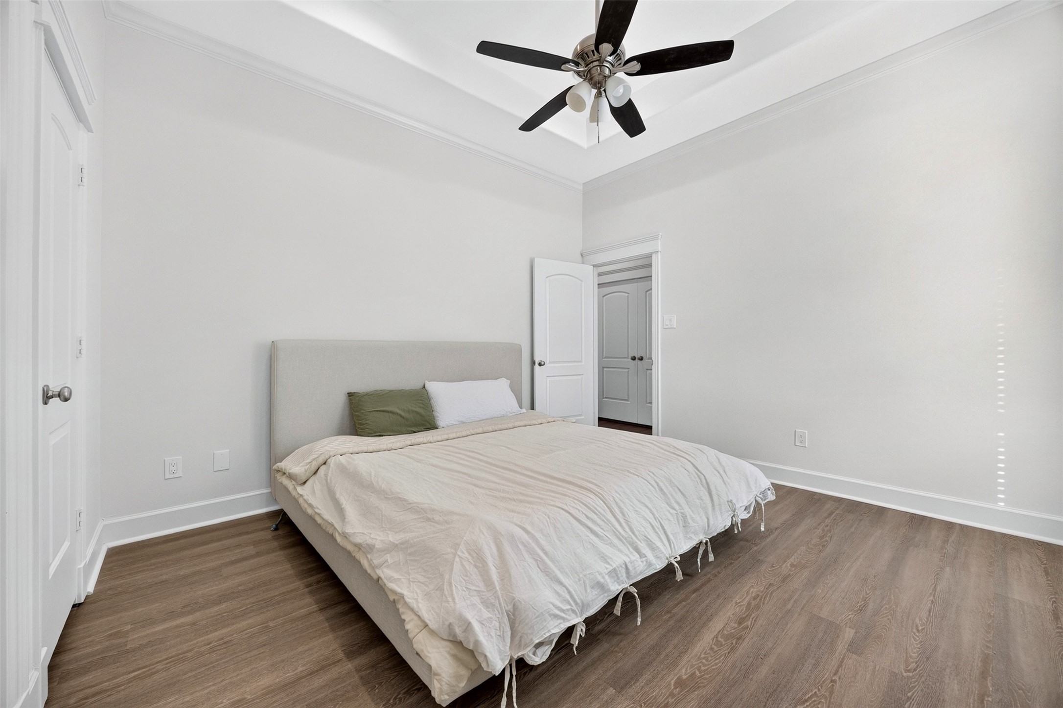 2121 Bidwell Drive, Houston, TX 77018