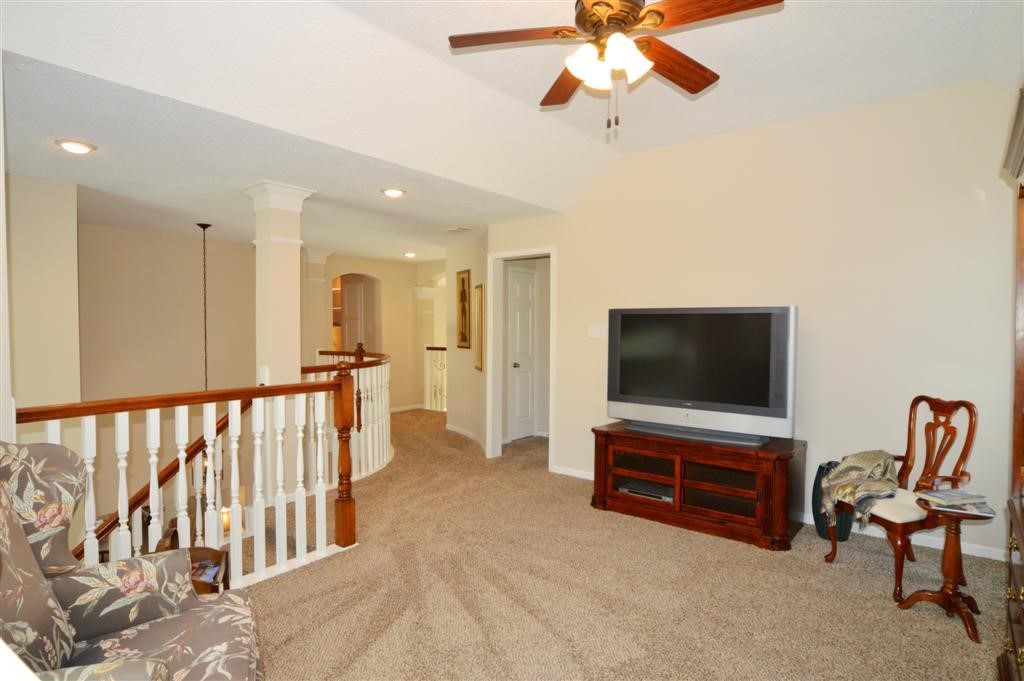 4103 Walnut Pond Drive, Houston, TX 77059