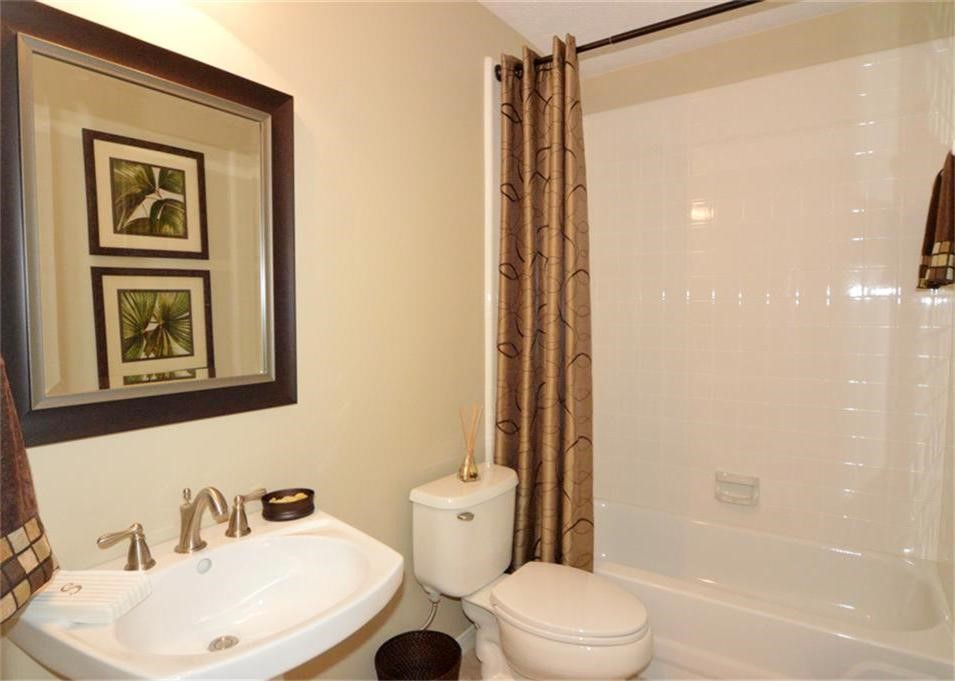 4103 Walnut Pond Drive, Houston, TX 77059