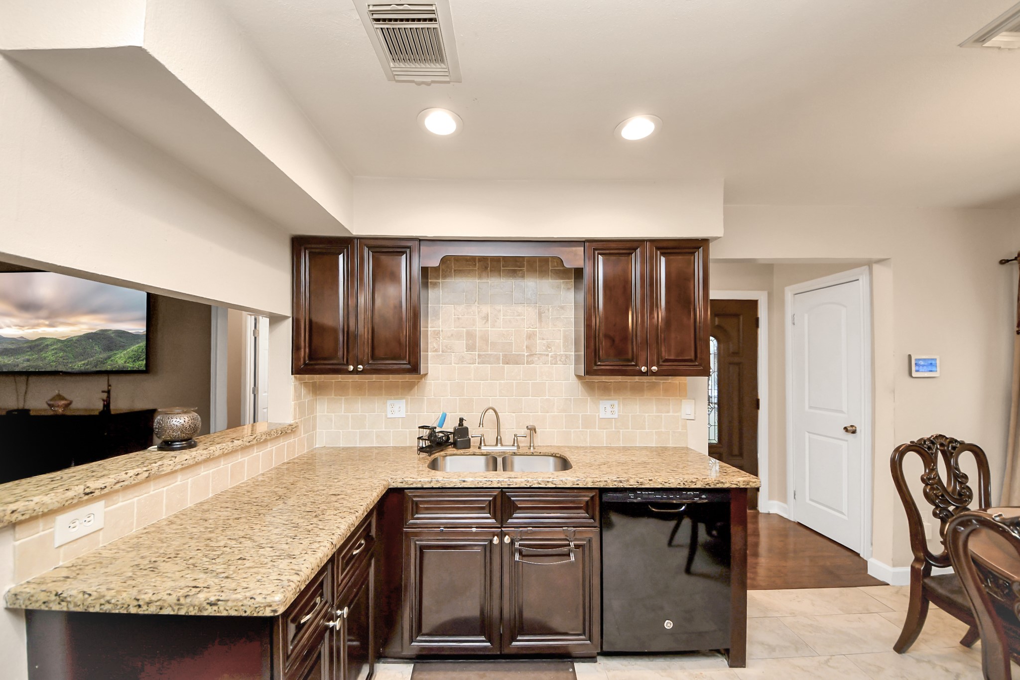 1930 Deerhurst Lane, Houston, TX 77088