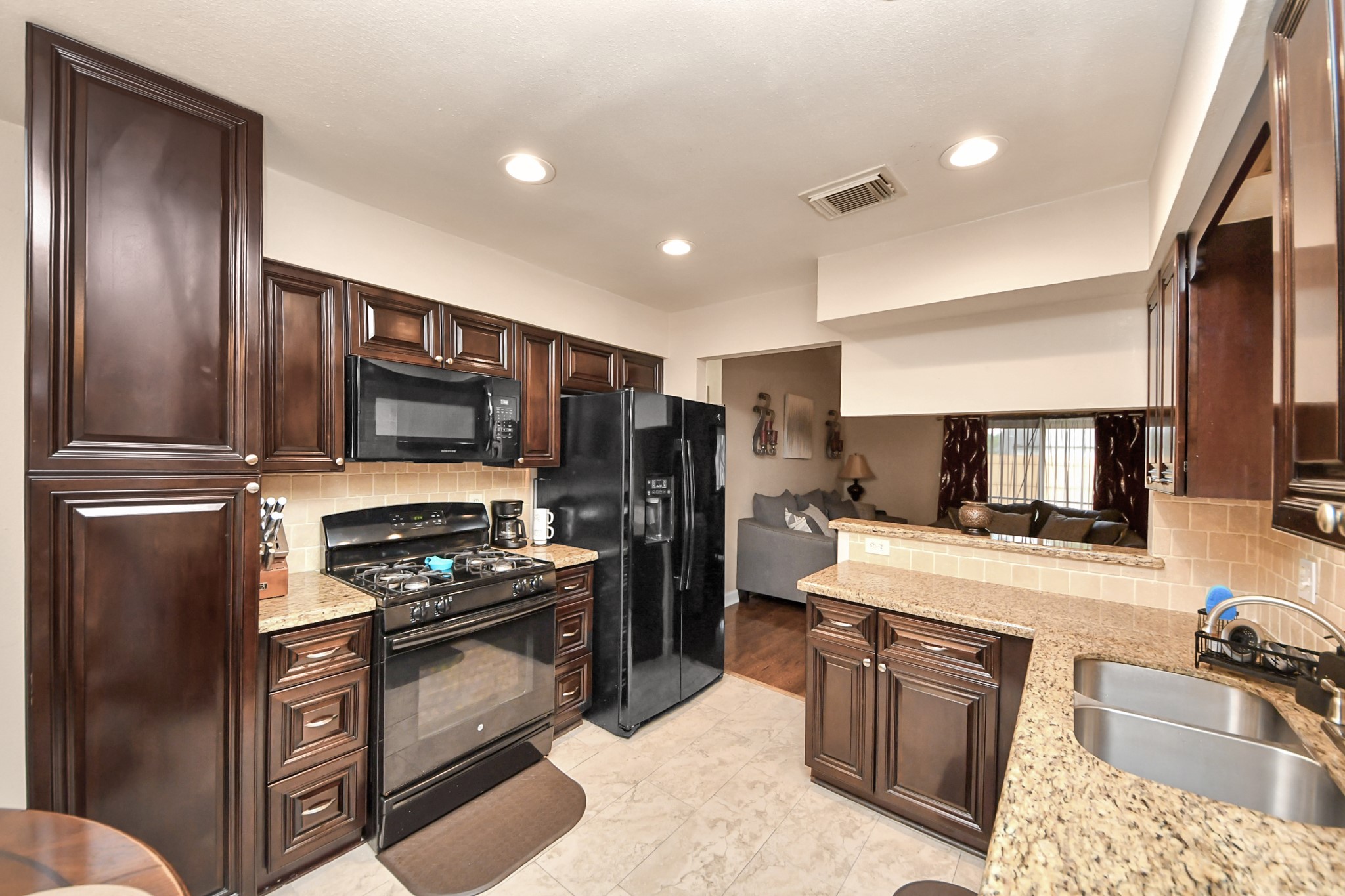 1930 Deerhurst Lane, Houston, TX 77088