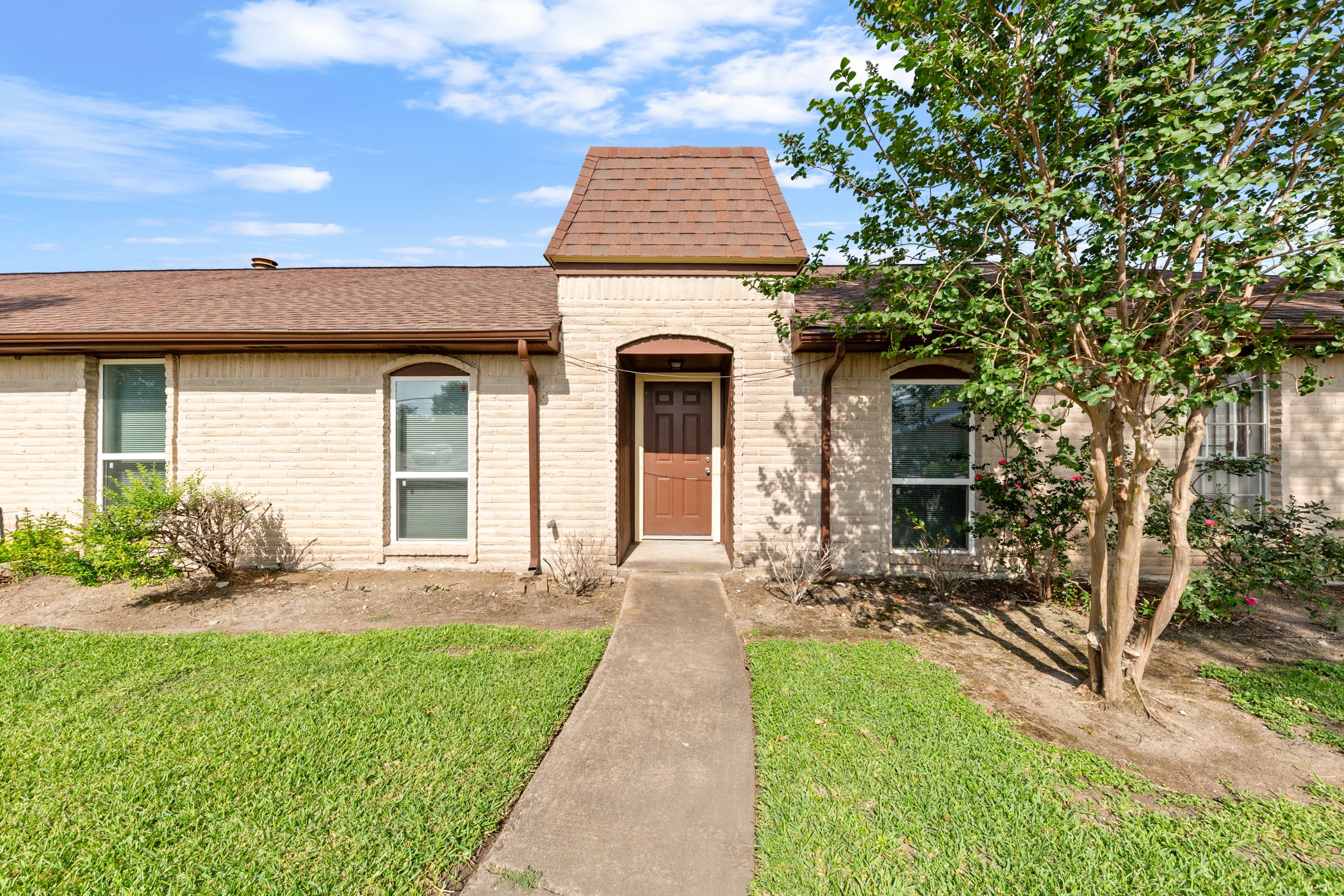 7285 Cook Road, Houston, TX 77072
