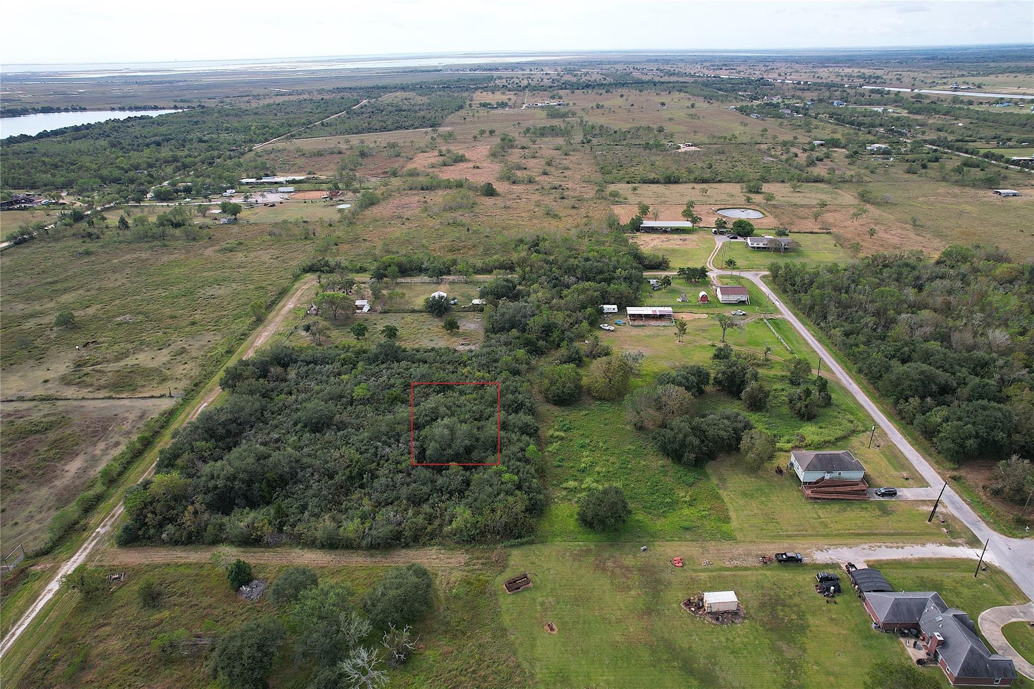 0 Mike, Hitchcock, TX 77563