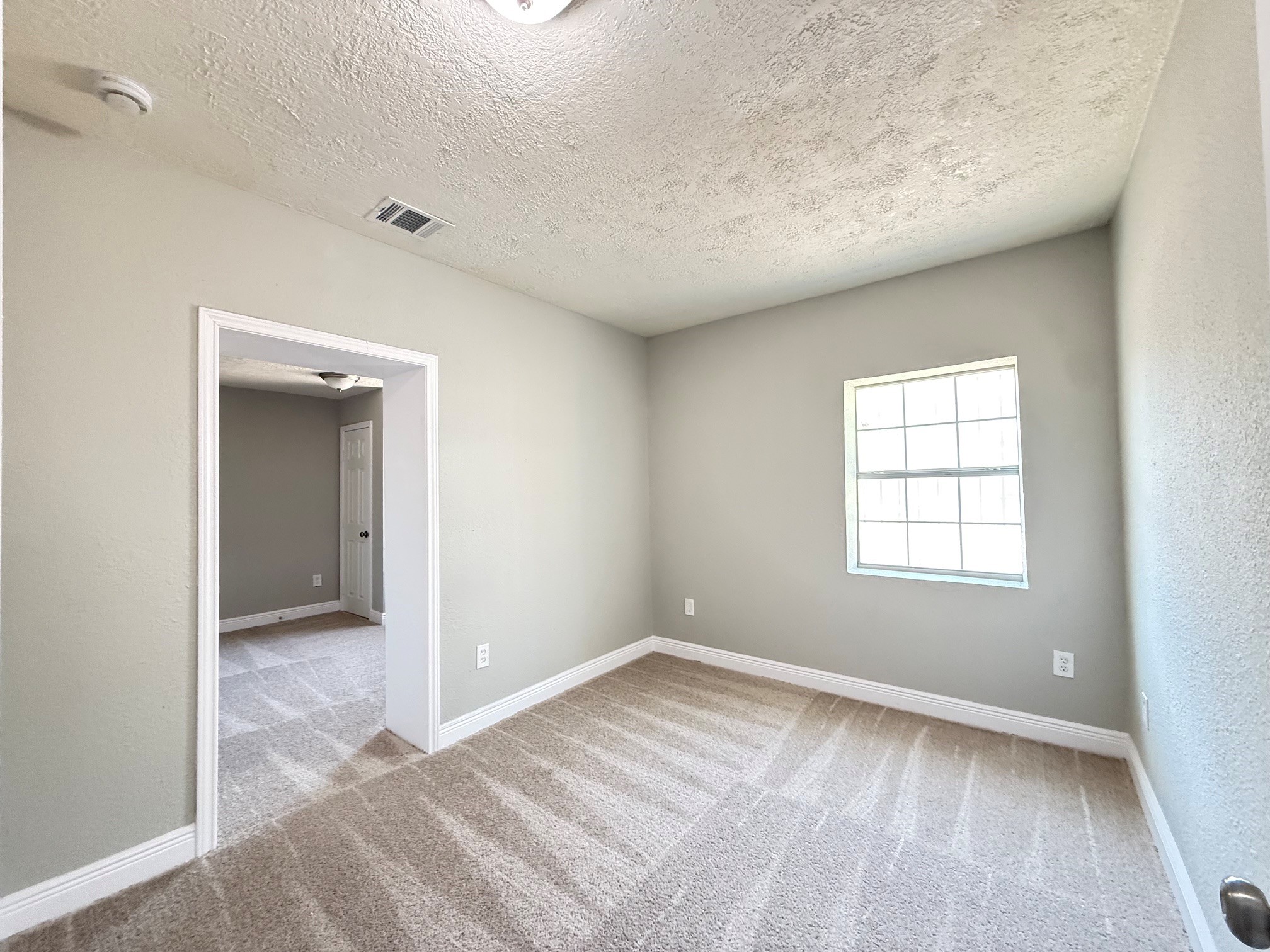 6813 N Wayside Drive, Houston, TX 77028