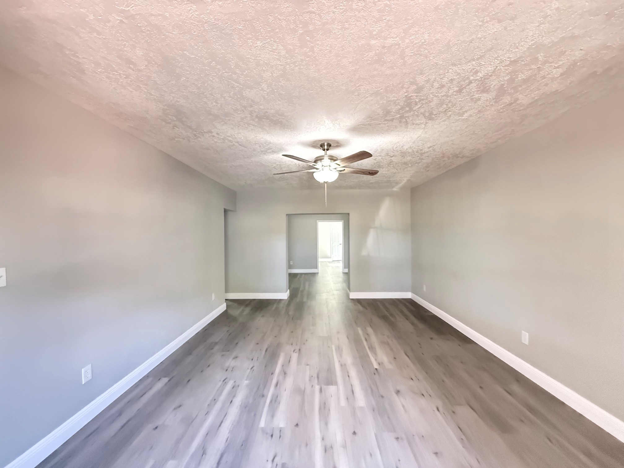 6813 N Wayside Drive, Houston, TX 77028