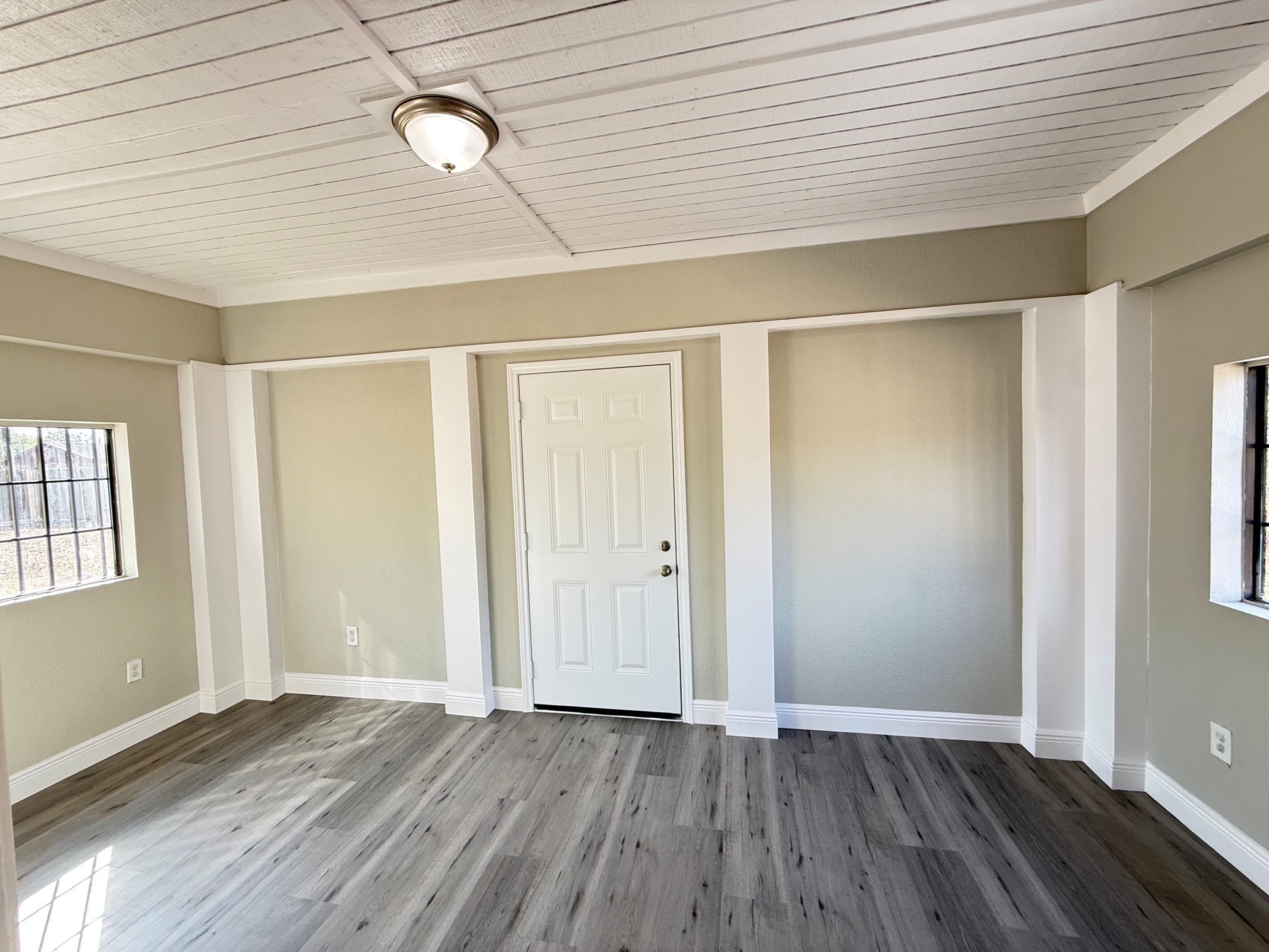 6813 N Wayside Drive, Houston, TX 77028