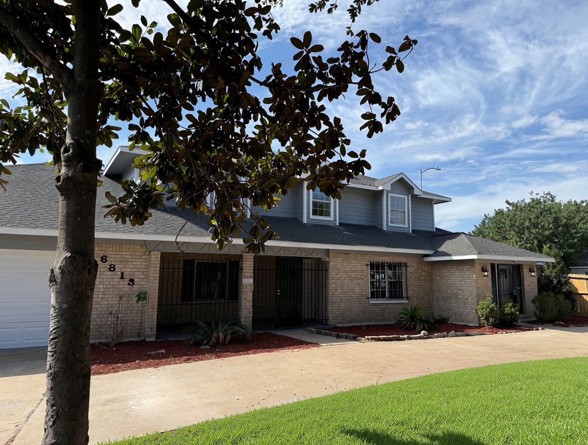 6813 N Wayside Drive, Houston, TX 77028