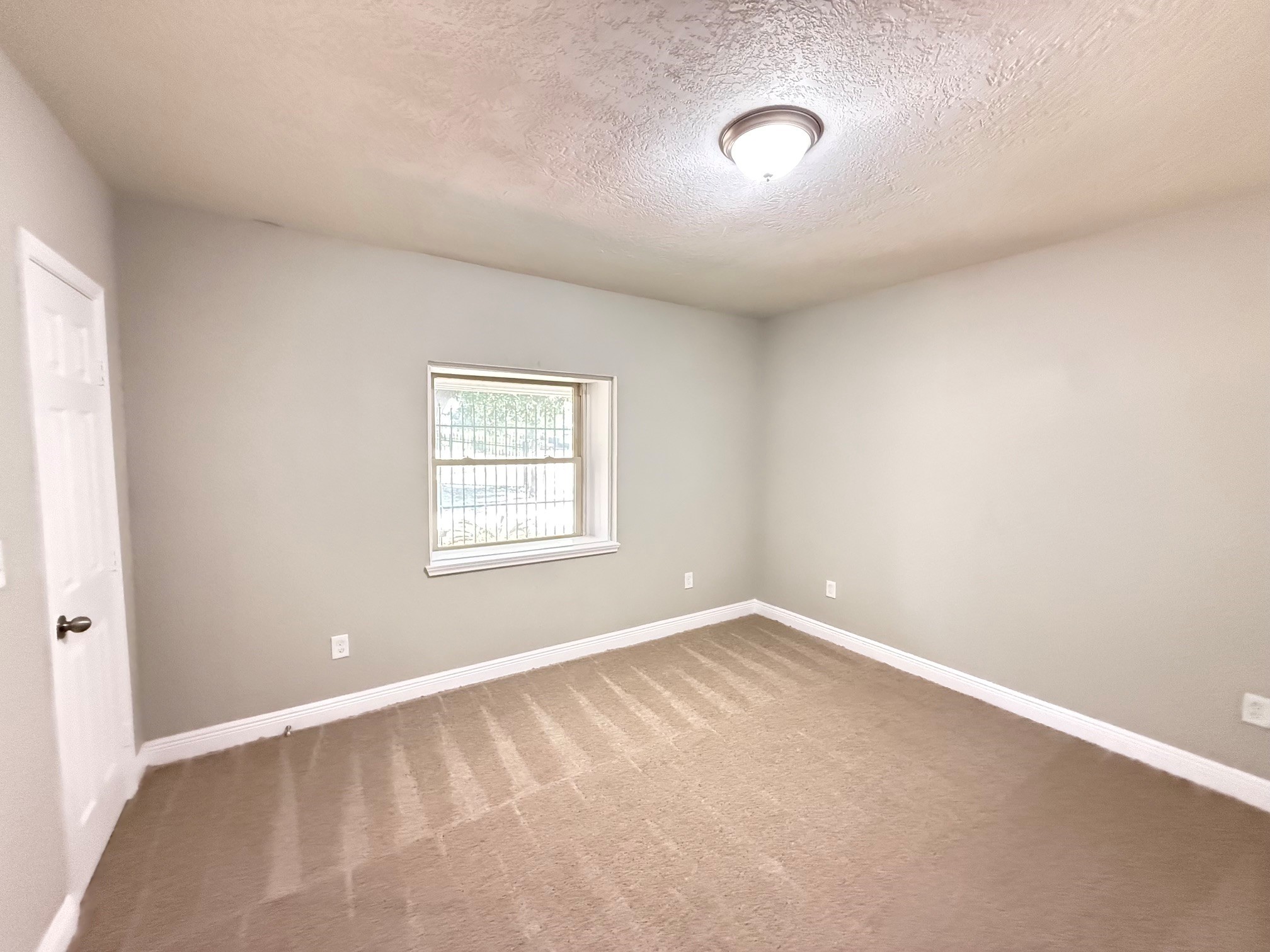6813 N Wayside Drive, Houston, TX 77028
