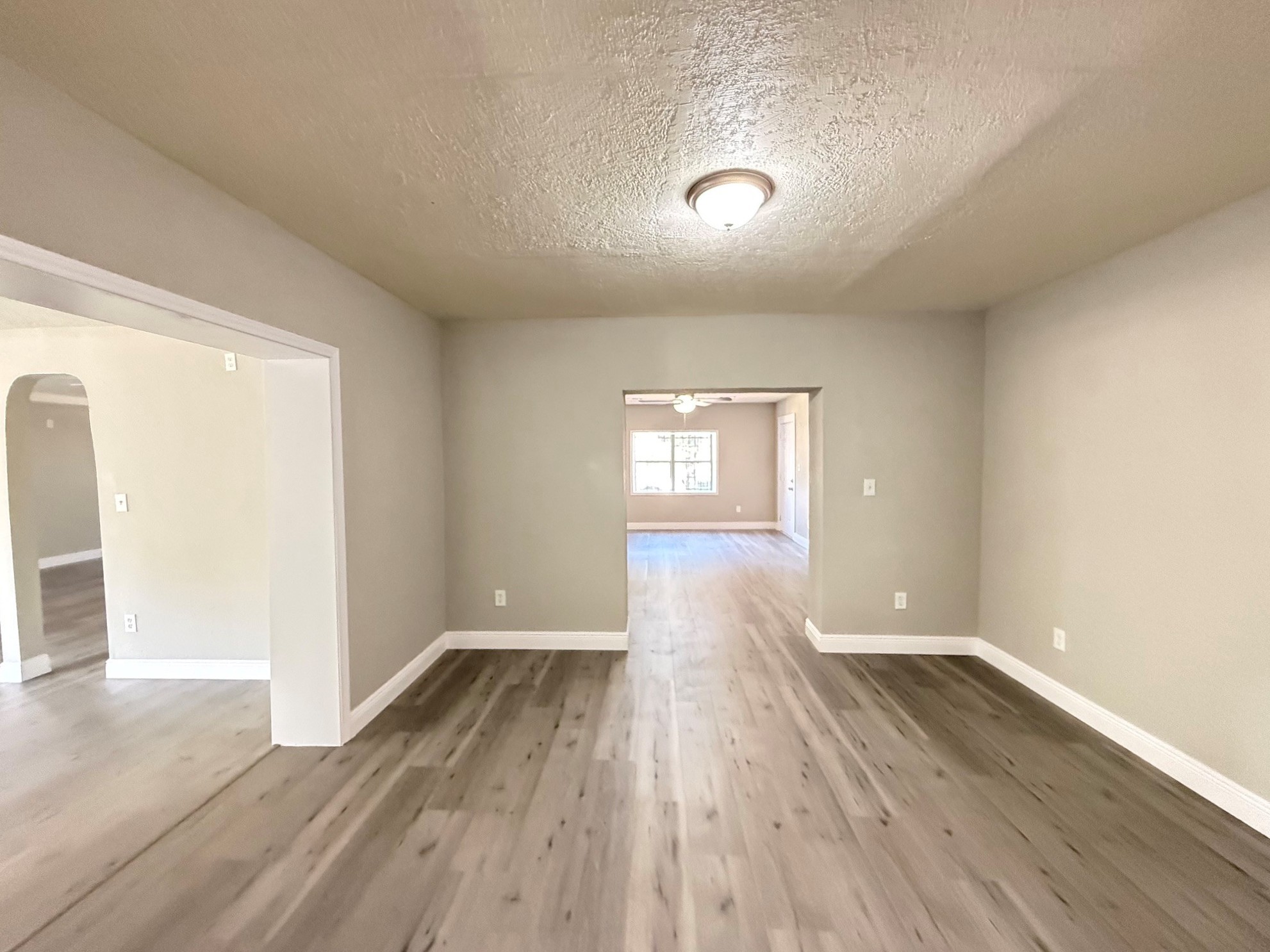 6813 N Wayside Drive, Houston, TX 77028